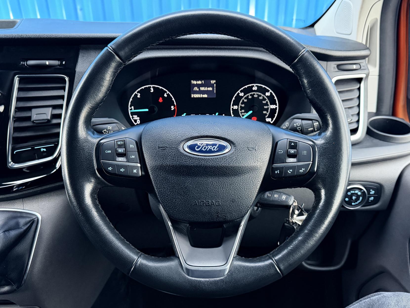 Ford Transit Custom 2.0 300 EcoBlue Limited Crew Van Double Cab 5dr Diesel Manual L2 H1 Euro 6 (5 Seat) (170 ps)