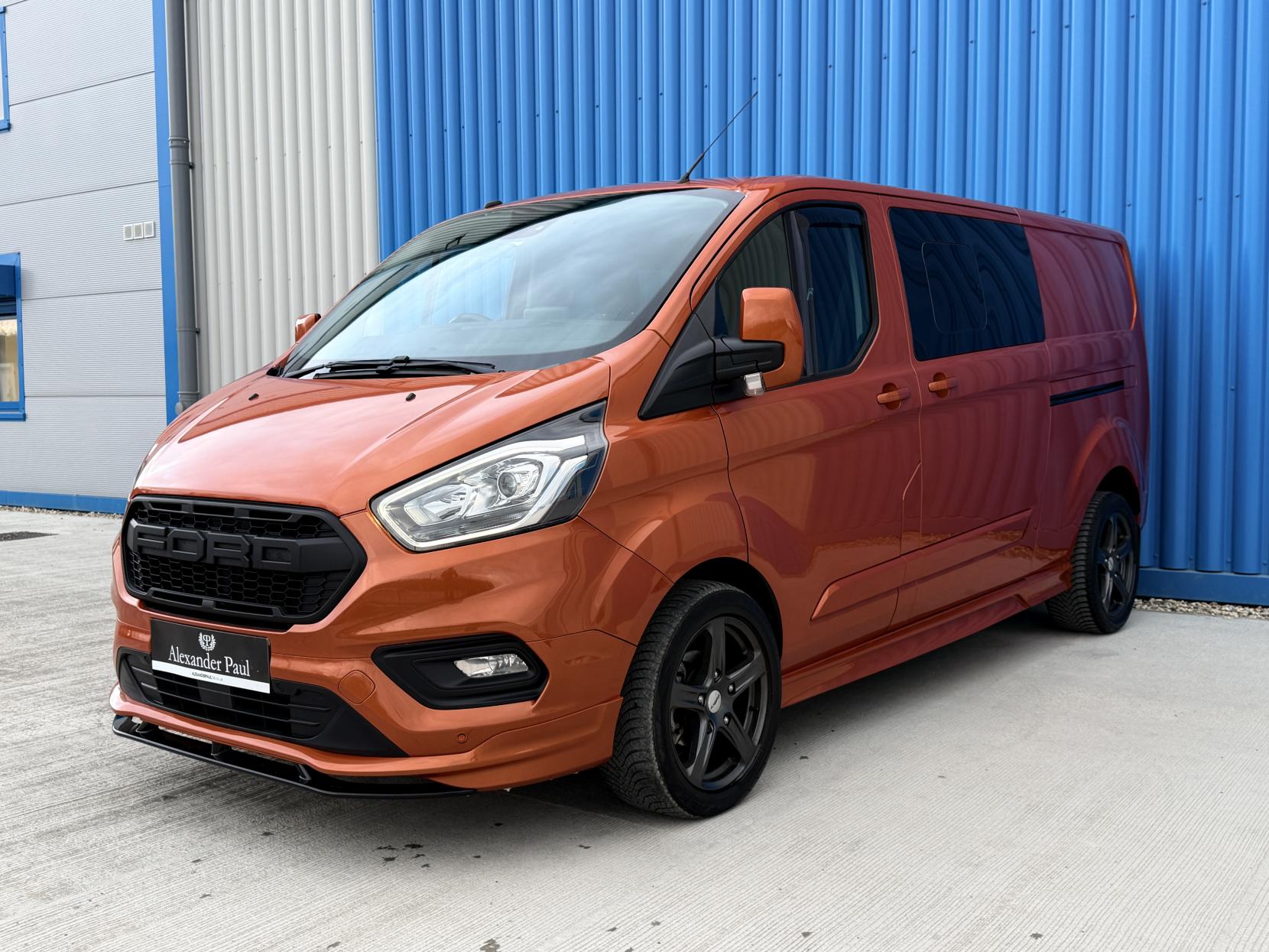 Ford Transit Custom 2.0 300 EcoBlue Limited Crew Van Double Cab 5dr Diesel Manual L2 H1 Euro 6 (5 Seat) (170 ps)