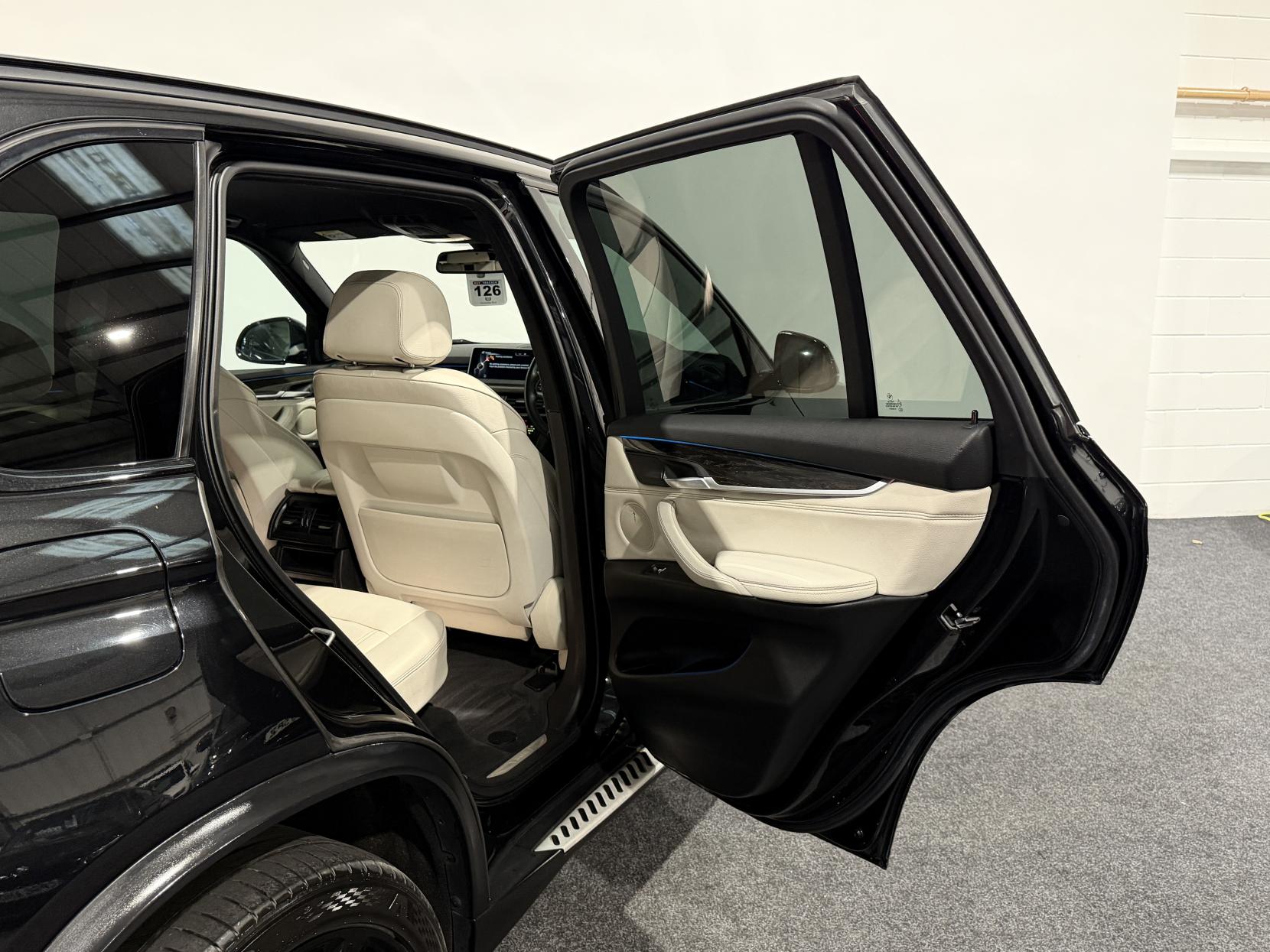 BMW X5 3.0 30d SE SUV 5dr Diesel Auto xDrive Euro 6 (s/s) (258 ps)