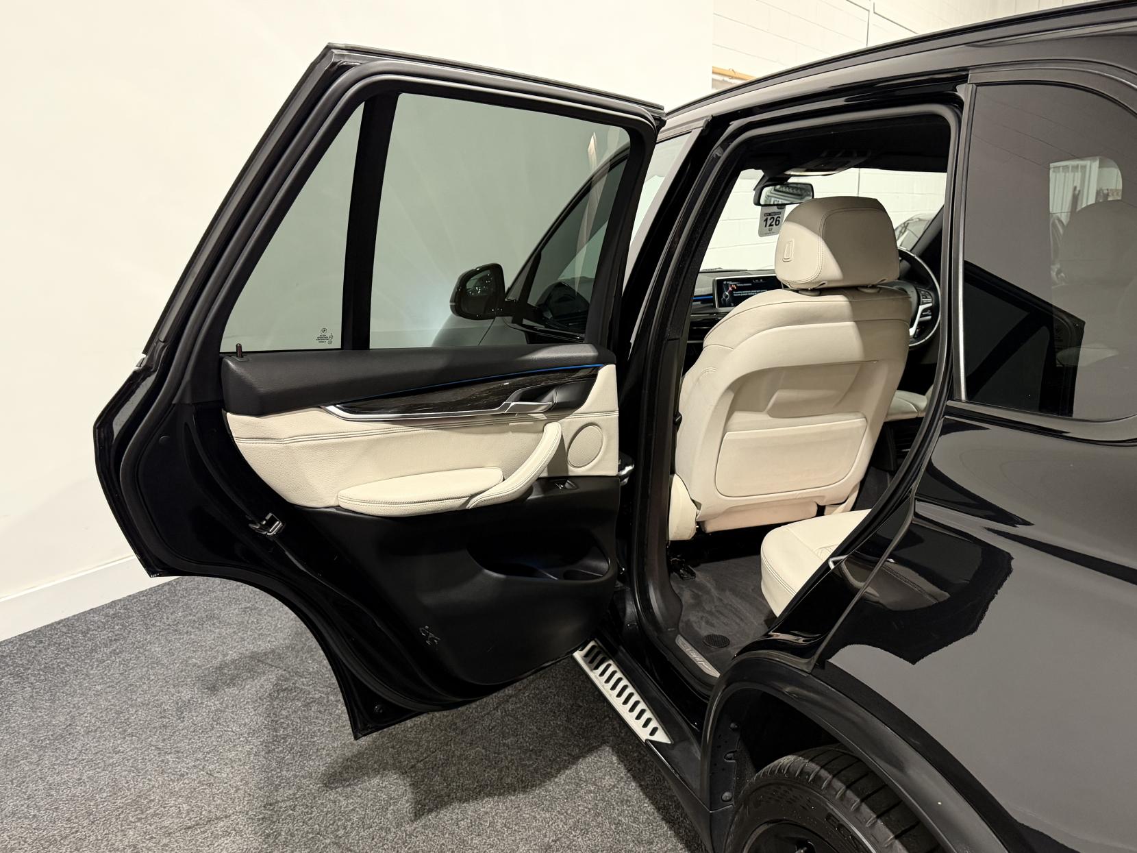 BMW X5 3.0 30d SE SUV 5dr Diesel Auto xDrive Euro 6 (s/s) (258 ps)