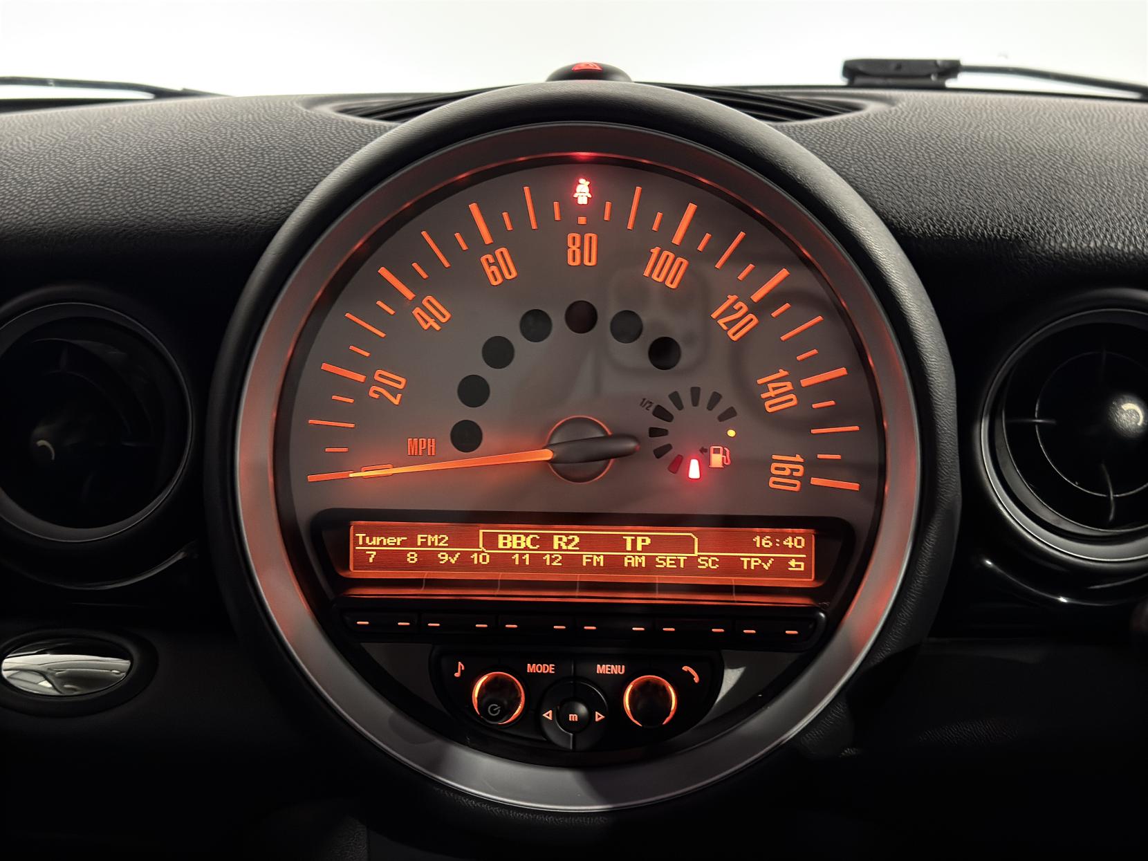 MINI Hatch 2.0 Cooper SD Hatchback 3dr Diesel Manual Euro 5 (s/s) (143 ps)