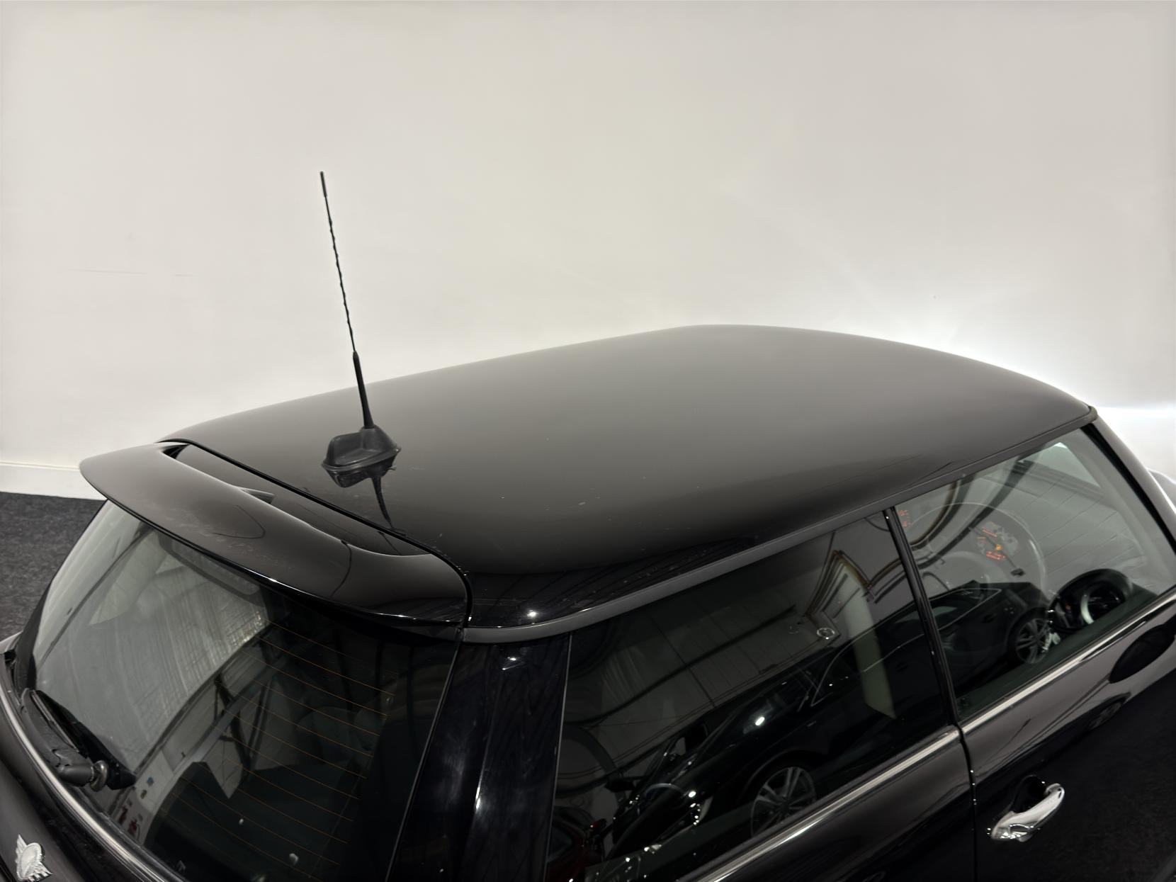 MINI Hatch 2.0 Cooper SD Hatchback 3dr Diesel Manual Euro 5 (s/s) (143 ps)