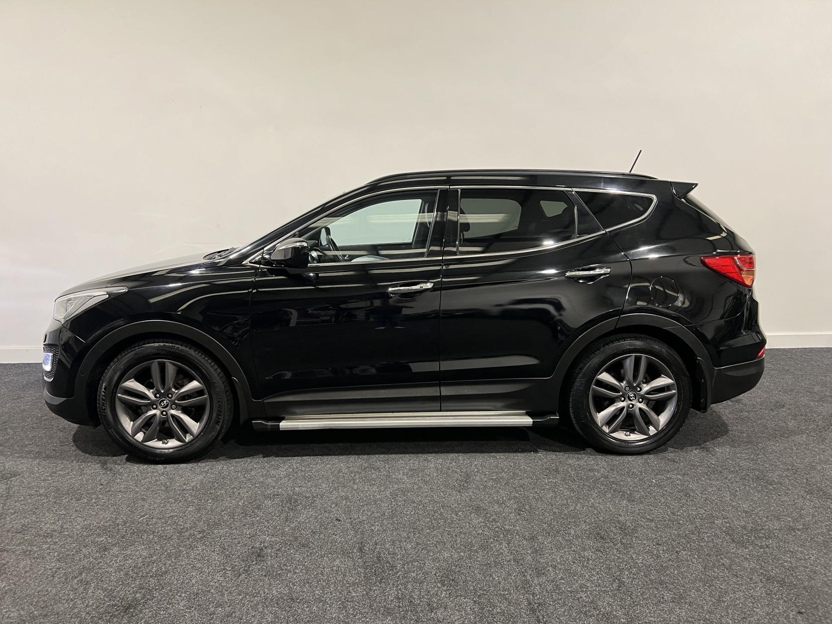 Hyundai Santa Fe 2.2 CRDi Premium SE SUV 5dr Diesel Auto 4WD Euro 5 (7 seat) (194 bhp)