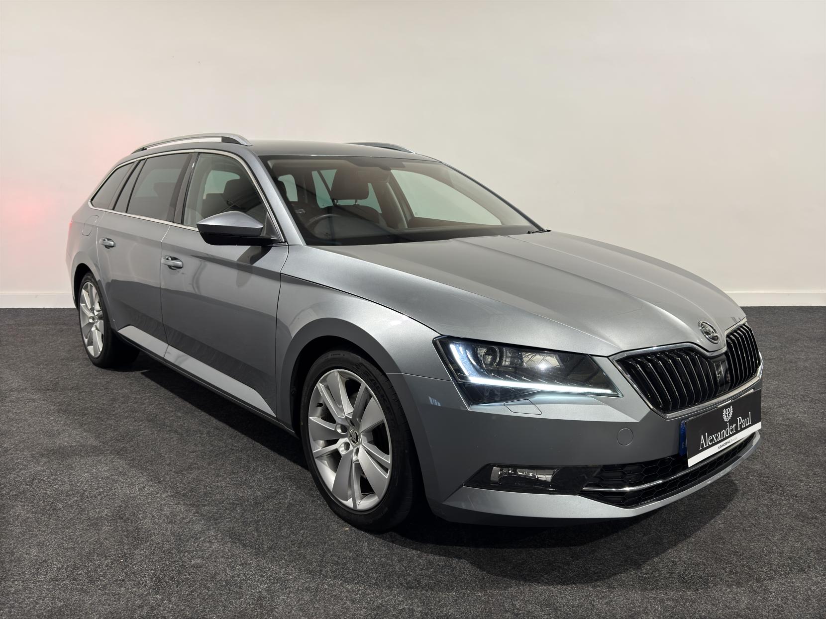 Skoda Superb 2.0 TDI SE L Executive Estate 5dr Diesel Manual Euro 6 (s/s) (150 ps)