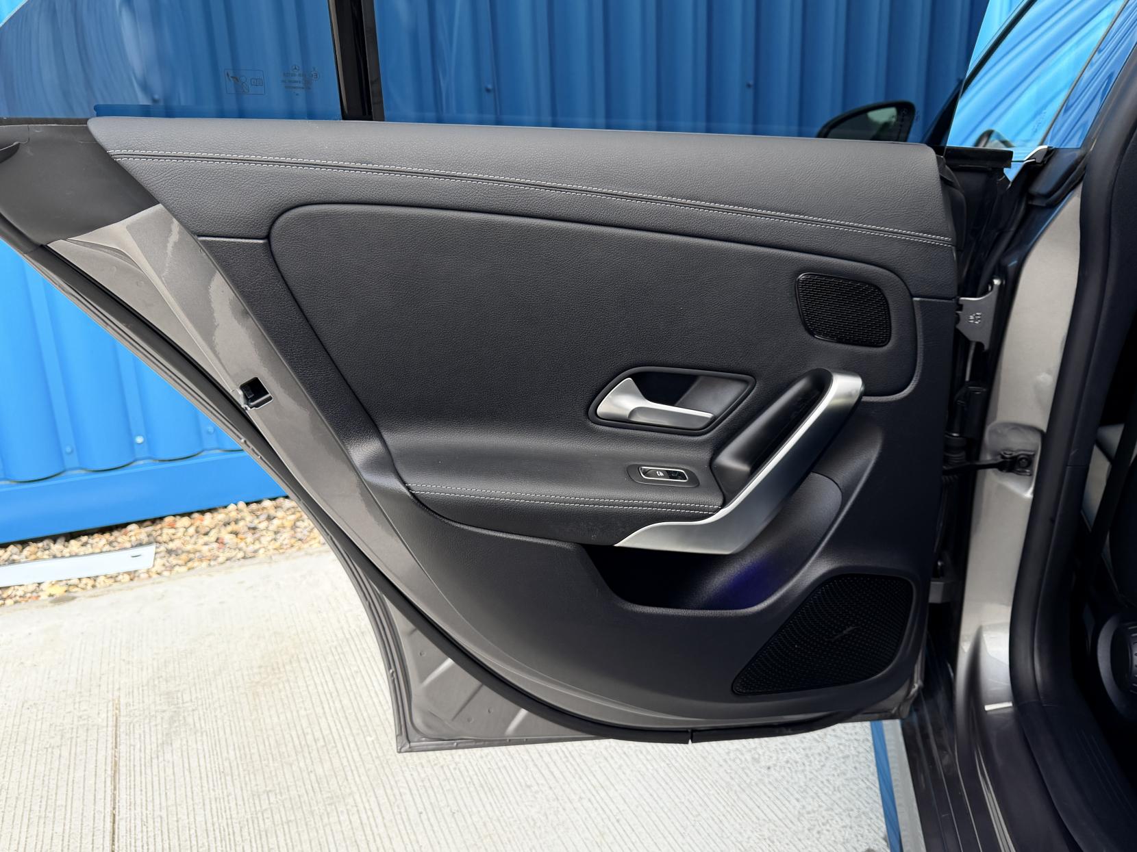 Mercedes-Benz CLA 2.0 CLA250 AMG Line (Premium 2) Coupe 4dr Petrol 7G-DCT Euro 6 (s/s) (224 ps)