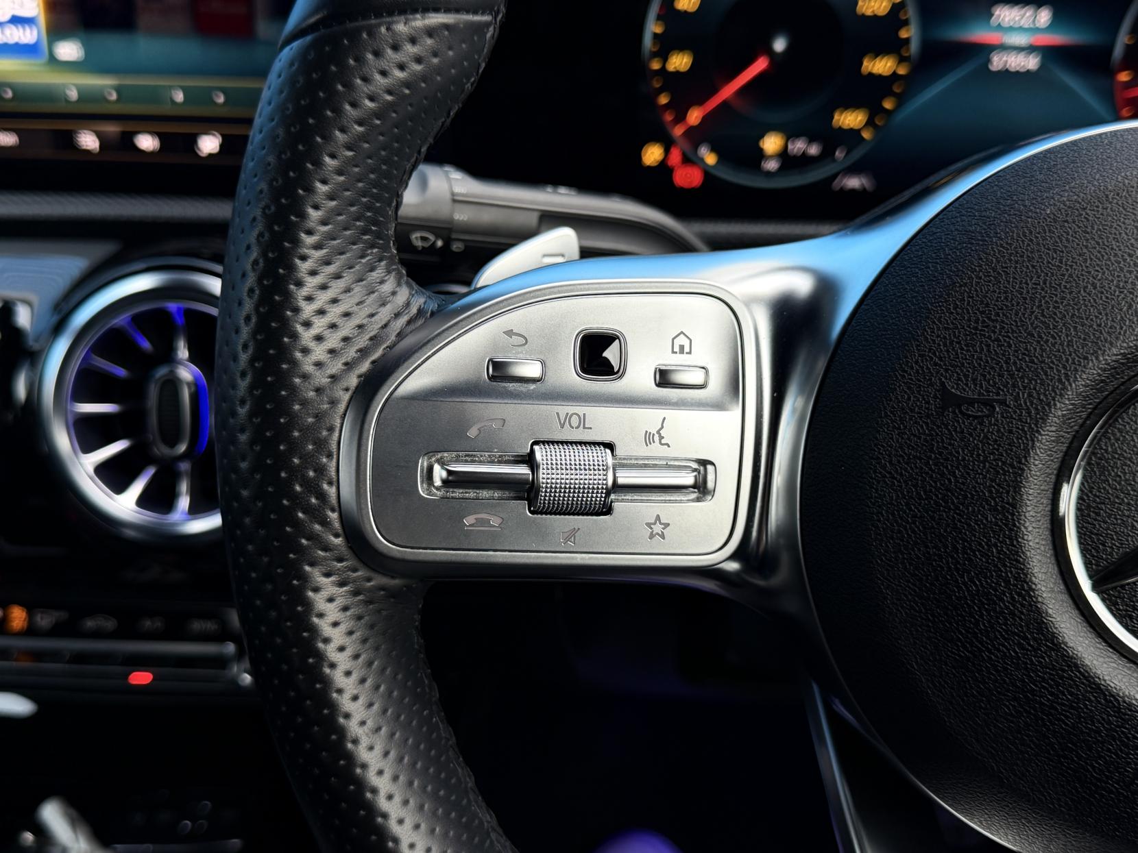 Mercedes-Benz CLA 2.0 CLA250 AMG Line (Premium 2) Coupe 4dr Petrol 7G-DCT Euro 6 (s/s) (224 ps)