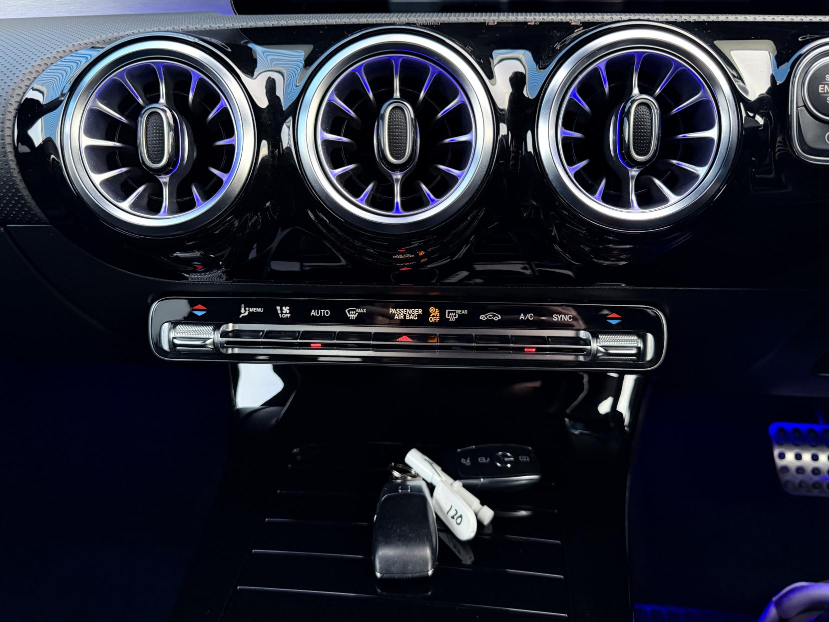 Mercedes-Benz CLA 2.0 CLA250 AMG Line (Premium 2) Coupe 4dr Petrol 7G-DCT Euro 6 (s/s) (224 ps)