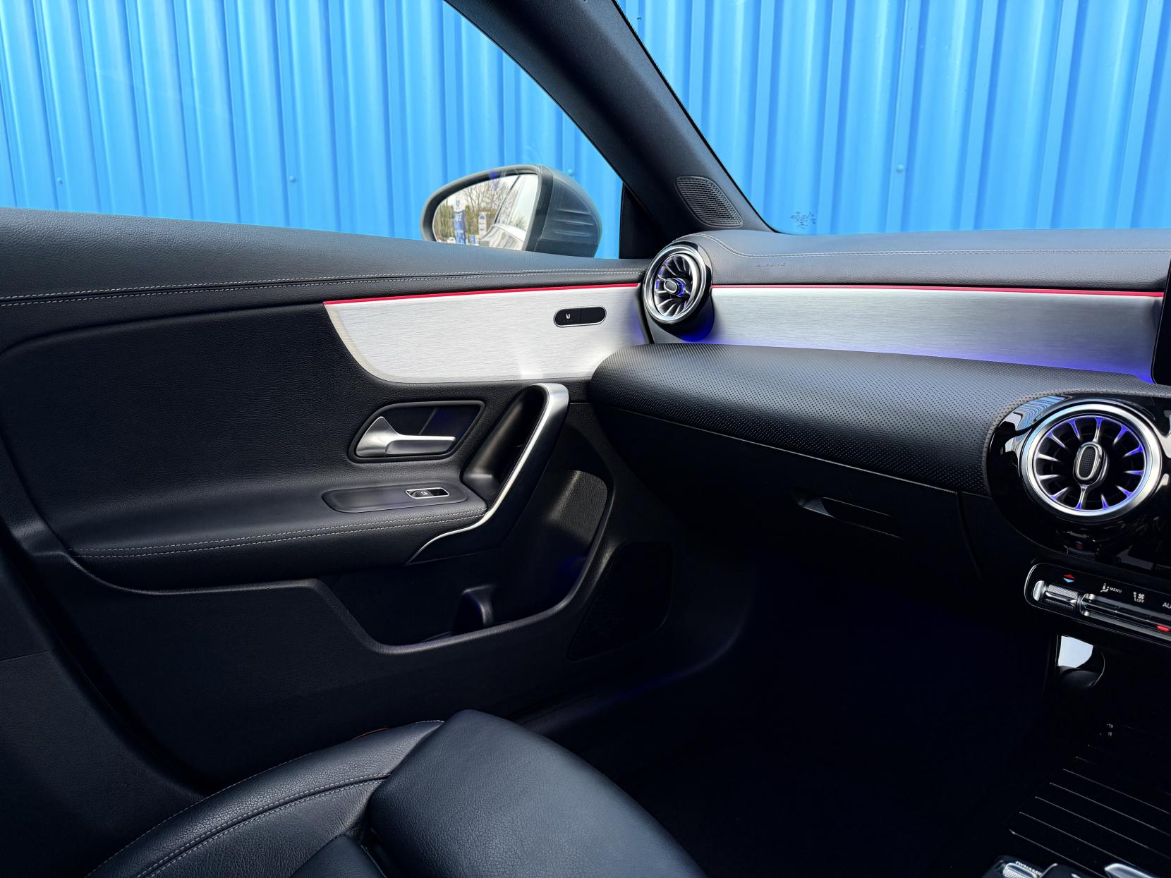 Mercedes-Benz CLA 2.0 CLA250 AMG Line (Premium 2) Coupe 4dr Petrol 7G-DCT Euro 6 (s/s) (224 ps)