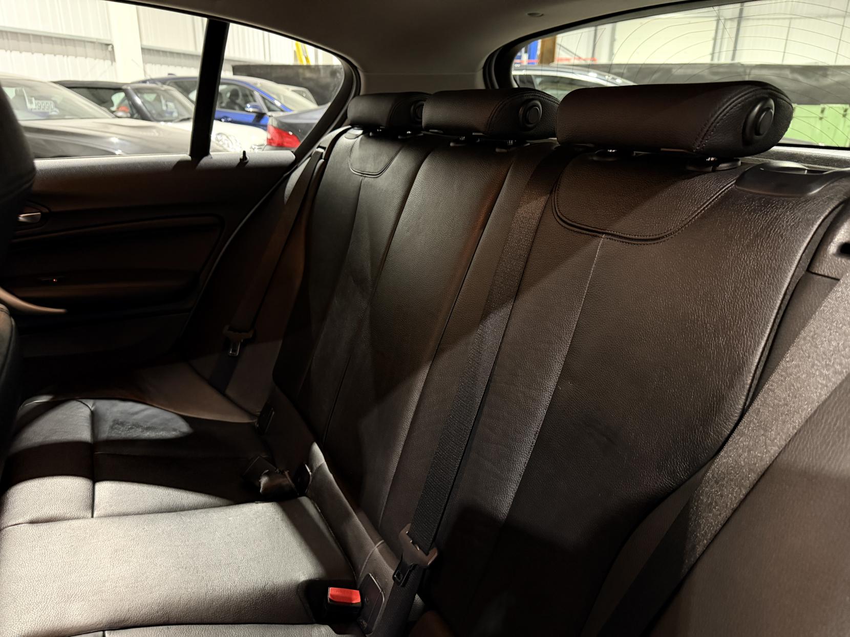 BMW 1 Series 2.0 120d BluePerformance SE Hatchback 5dr Diesel Auto Euro 6 (s/s) (184 ps)