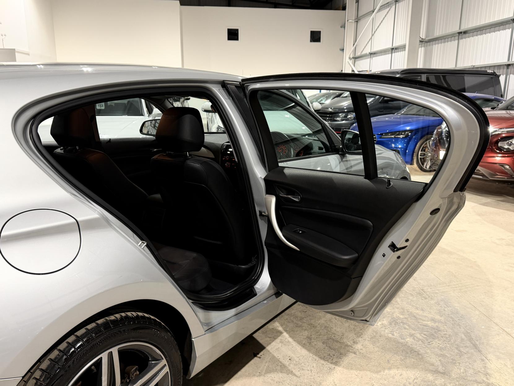 BMW 1 Series 2.0 120d BluePerformance SE Hatchback 5dr Diesel Auto Euro 6 (s/s) (184 ps)