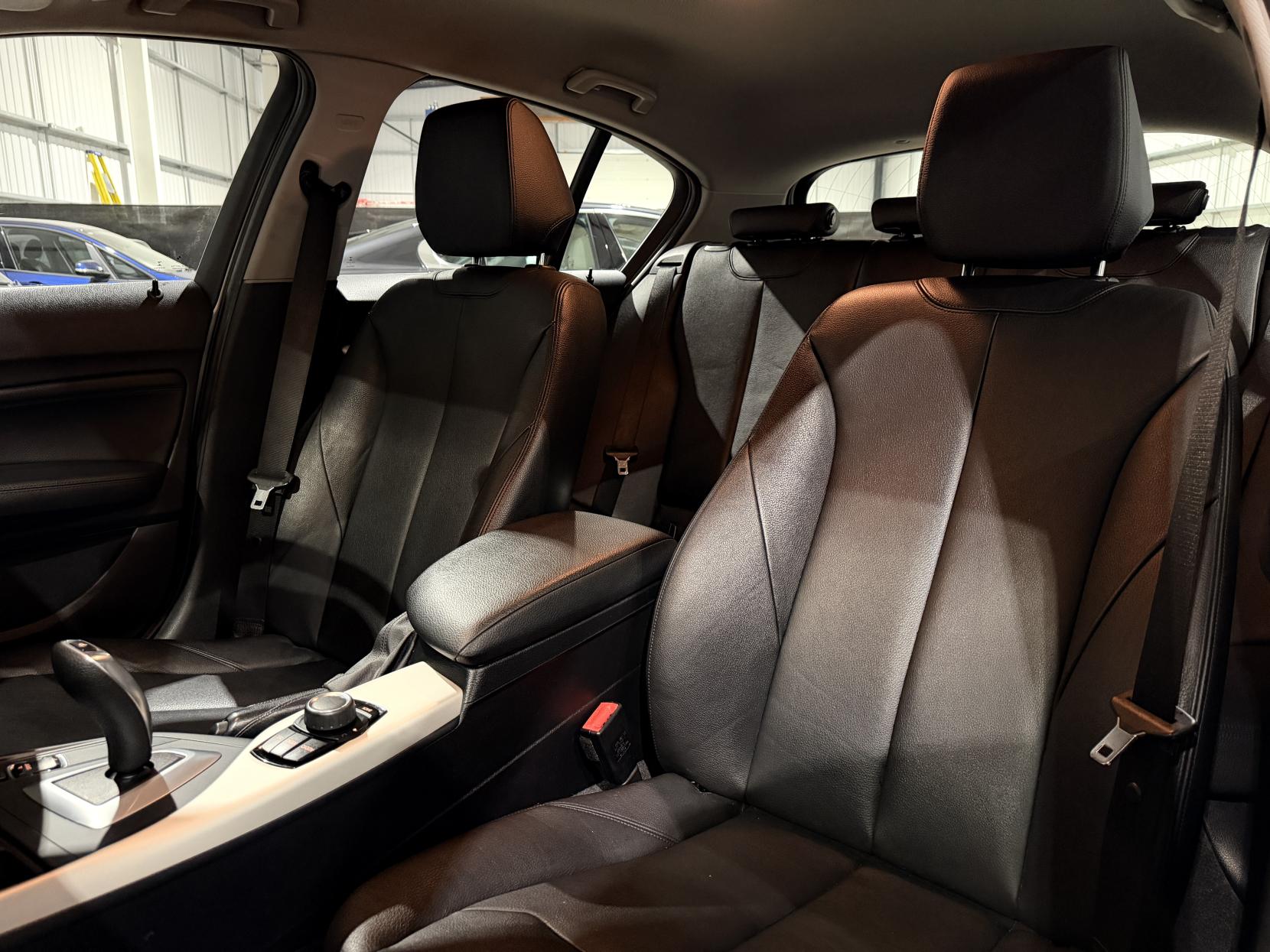 BMW 1 Series 2.0 120d BluePerformance SE Hatchback 5dr Diesel Auto Euro 6 (s/s) (184 ps)