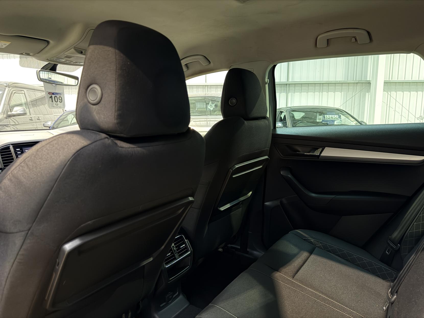 Skoda Karoq 1.0 TSI SE SUV 5dr Petrol DSG Euro 6 (s/s) (115 ps)