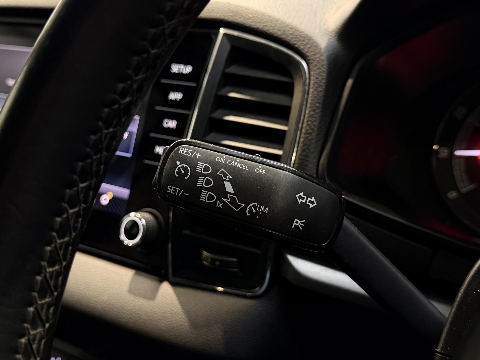 Skoda Karoq 1.0 TSI SE SUV 5dr Petrol DSG Euro 6 (s/s) (115 ps)