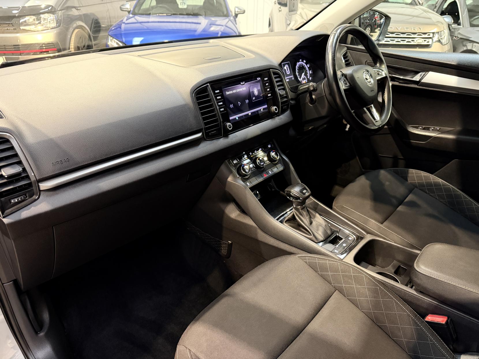 Skoda Karoq 1.0 TSI SE SUV 5dr Petrol DSG Euro 6 (s/s) (115 ps)