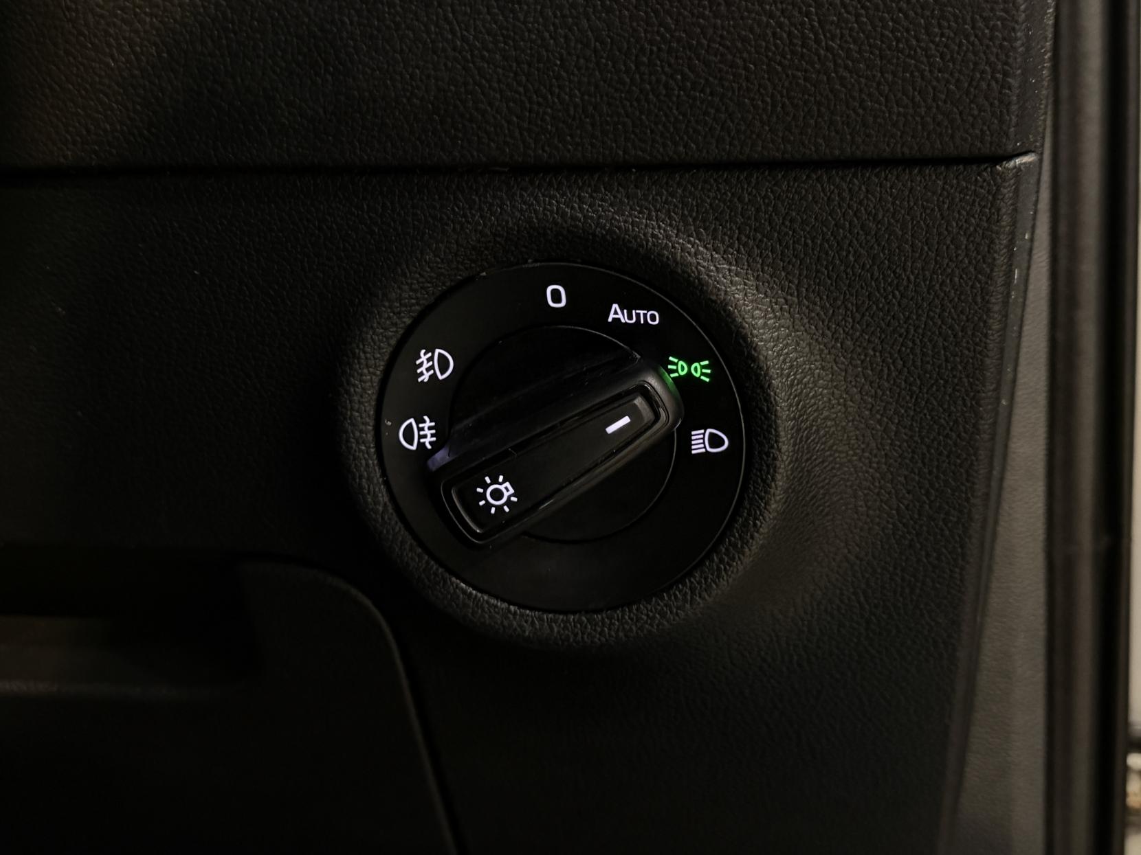 Skoda Karoq 1.0 TSI SE SUV 5dr Petrol DSG Euro 6 (s/s) (115 ps)