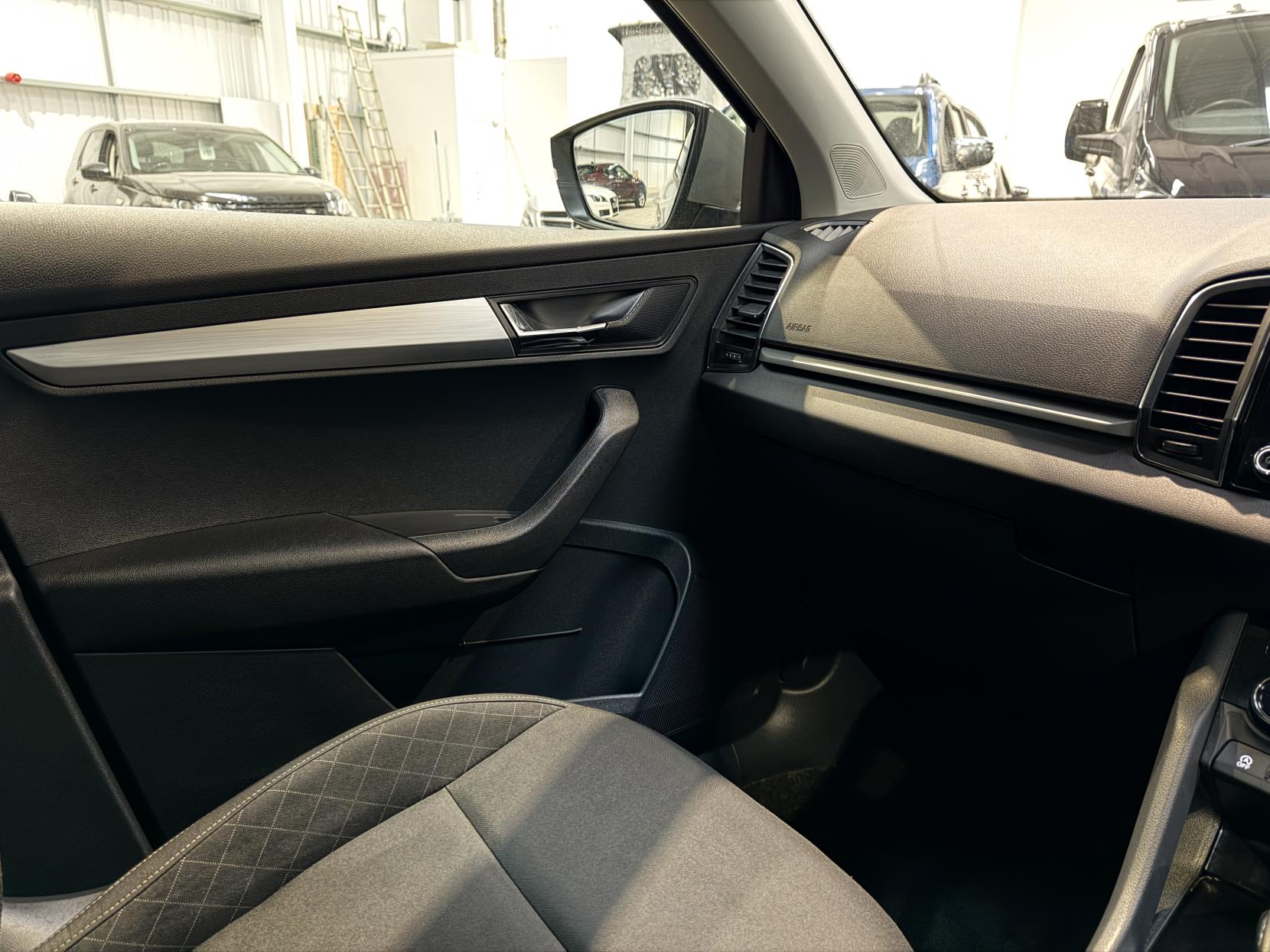 Skoda Karoq 1.0 TSI SE SUV 5dr Petrol DSG Euro 6 (s/s) (115 ps)