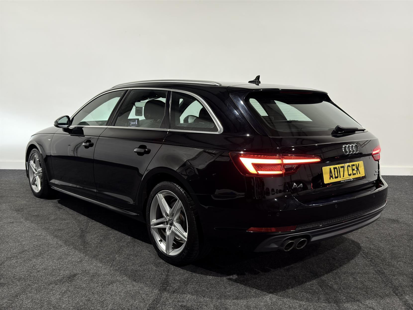 Audi A4 Avant 2.0 TDI S line Estate 5dr Diesel S Tronic quattro Euro 6 (s/s) (190 ps)