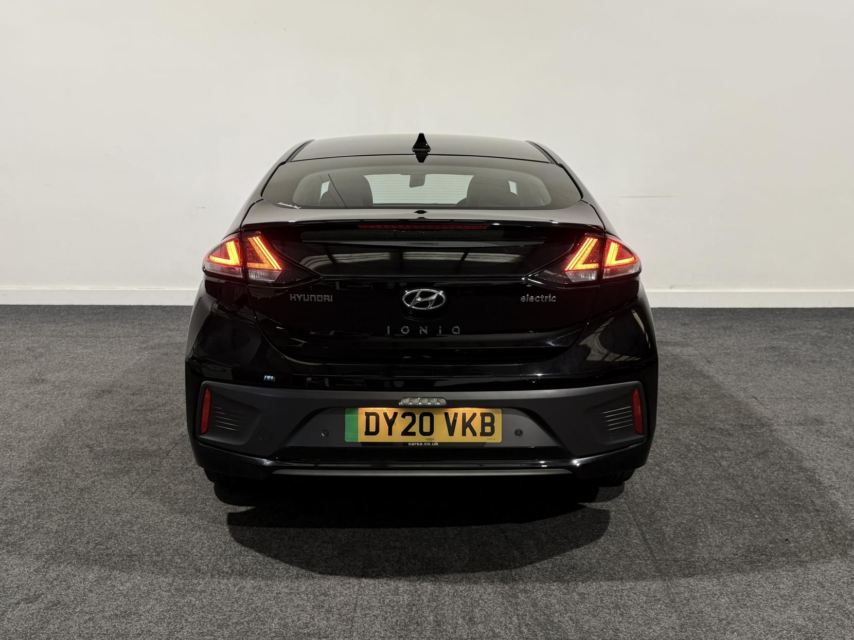 Hyundai IONIQ 38.3kWh Premium Hatchback 5dr Electric Auto (136 ps)