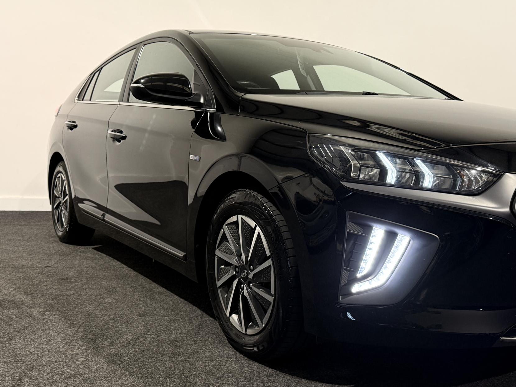 Hyundai IONIQ 38.3kWh Premium Hatchback 5dr Electric Auto (136 ps)