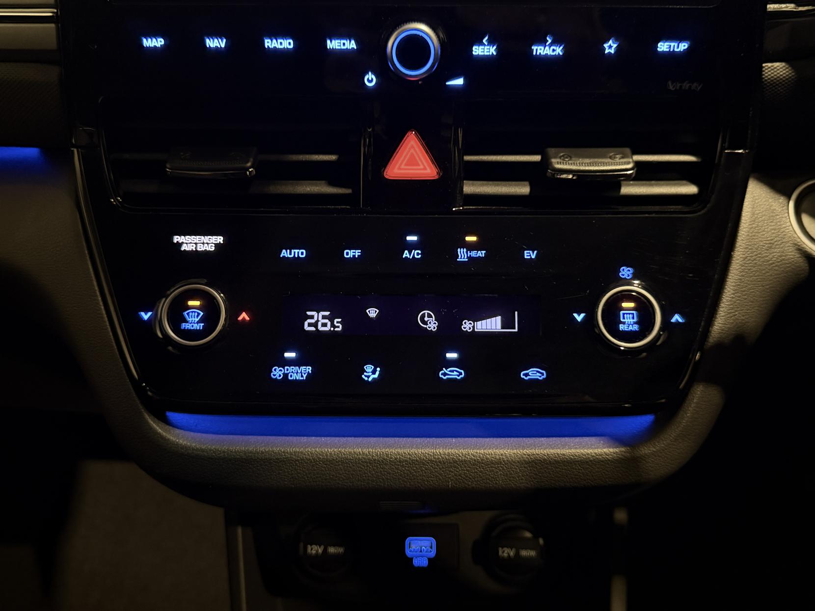Hyundai IONIQ 38.3kWh Premium Hatchback 5dr Electric Auto (136 ps)