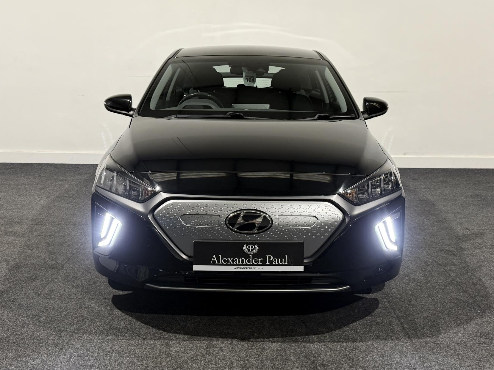Hyundai IONIQ 38.3kWh Premium Hatchback 5dr Electric Auto (136 ps)