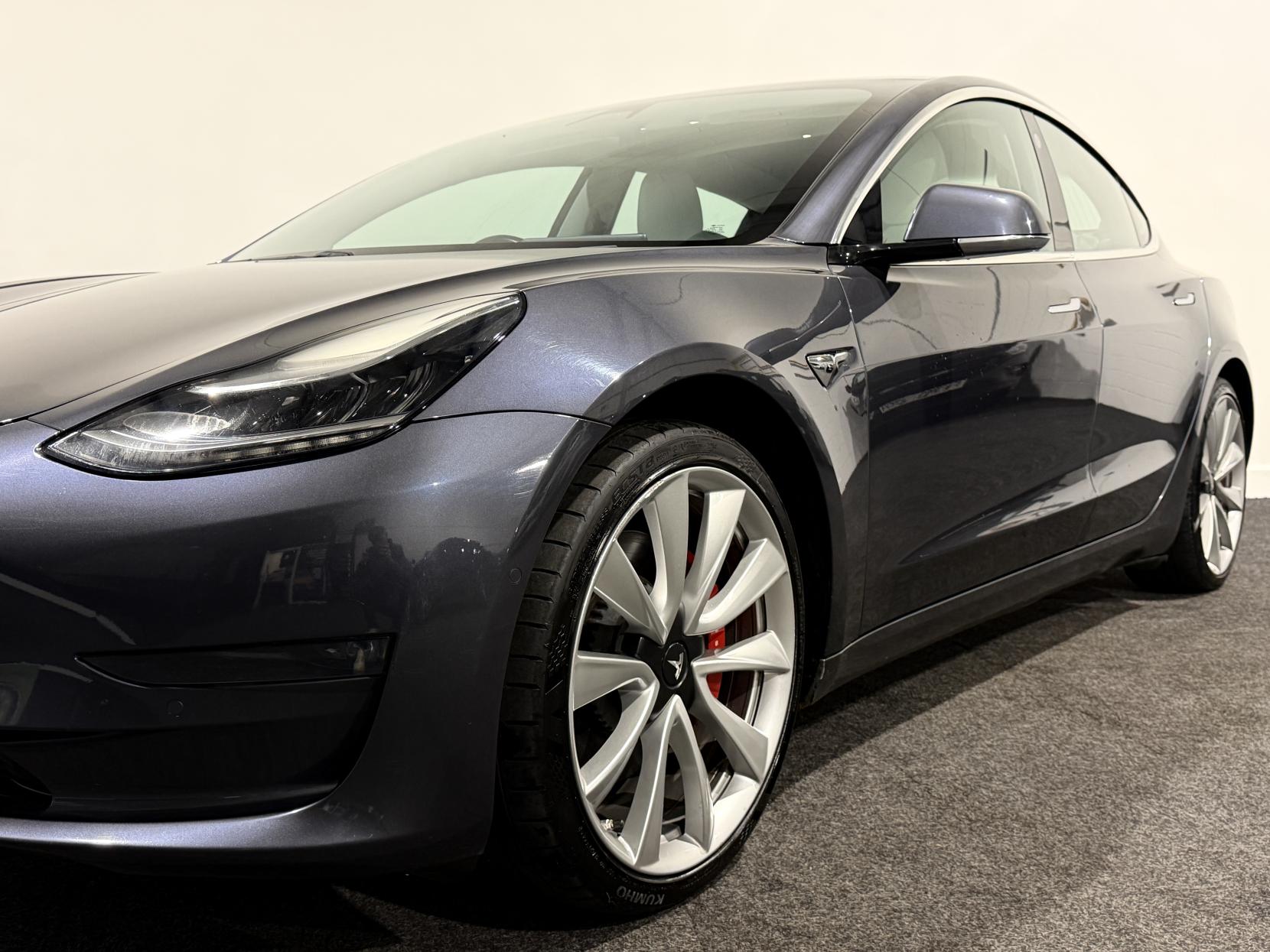 Tesla Model 3 (Dual Motor) Performance Saloon 4dr Electric Auto 4WDE (Performance Upgrade) (449 bhp)