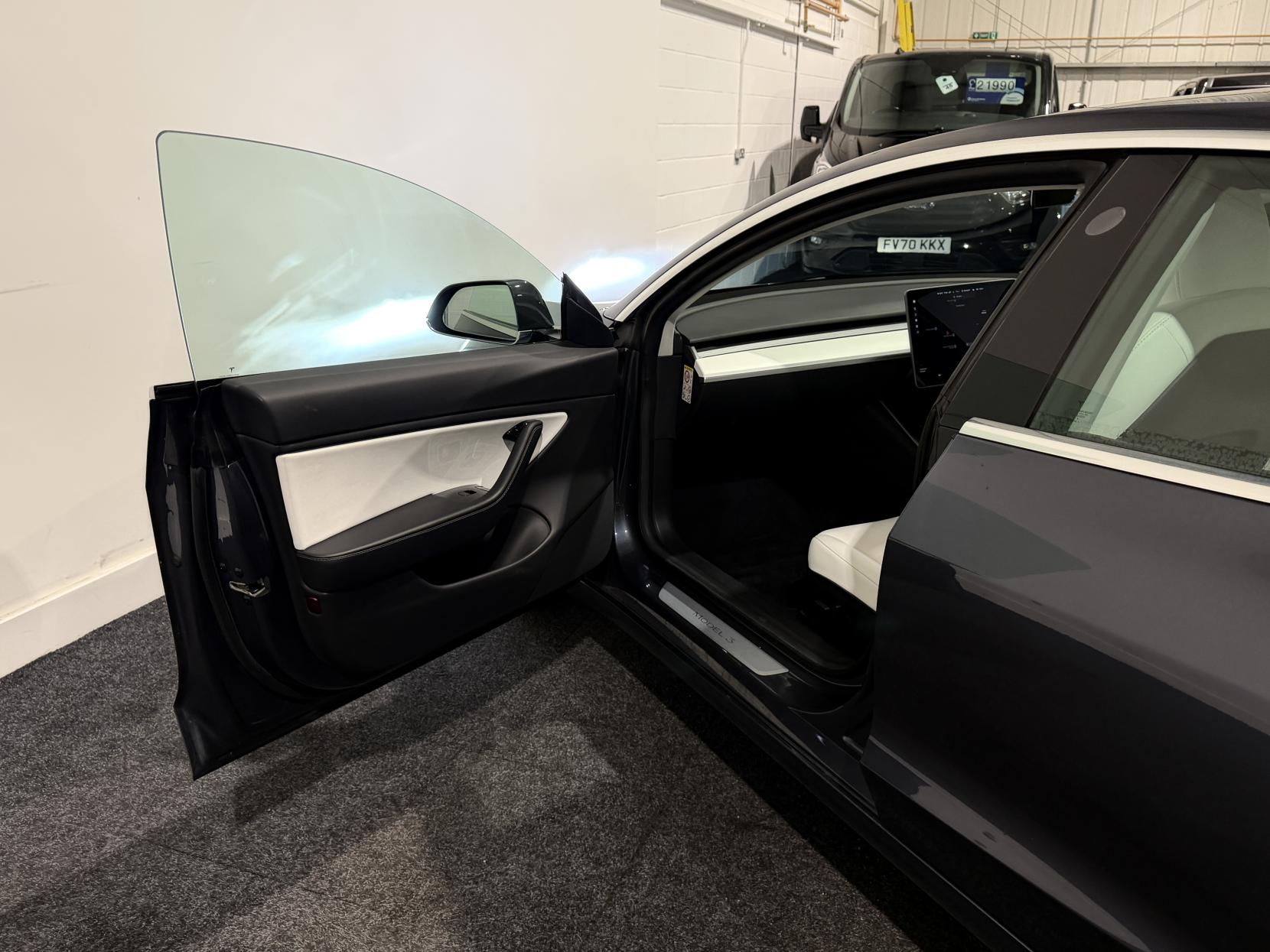 Tesla Model 3 (Dual Motor) Performance Saloon 4dr Electric Auto 4WDE (Performance Upgrade) (449 bhp)