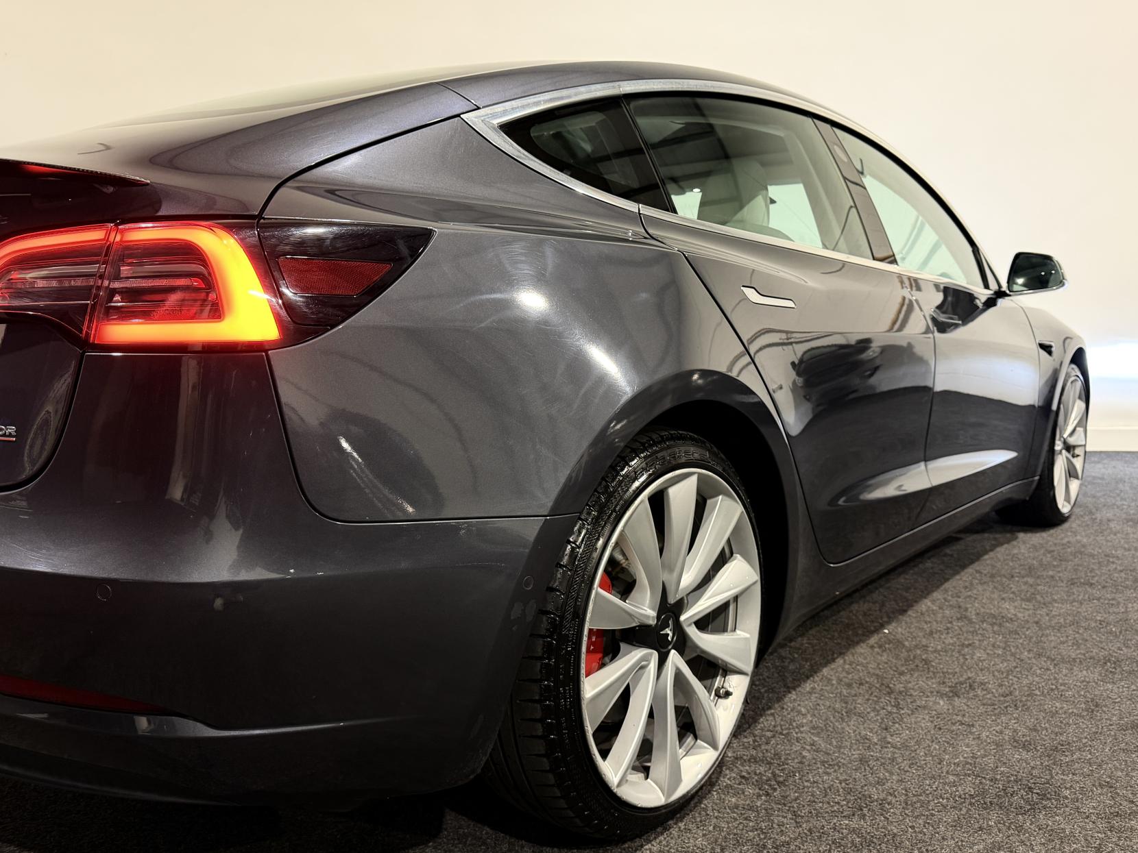 Tesla Model 3 (Dual Motor) Performance Saloon 4dr Electric Auto 4WDE (Performance Upgrade) (449 bhp)
