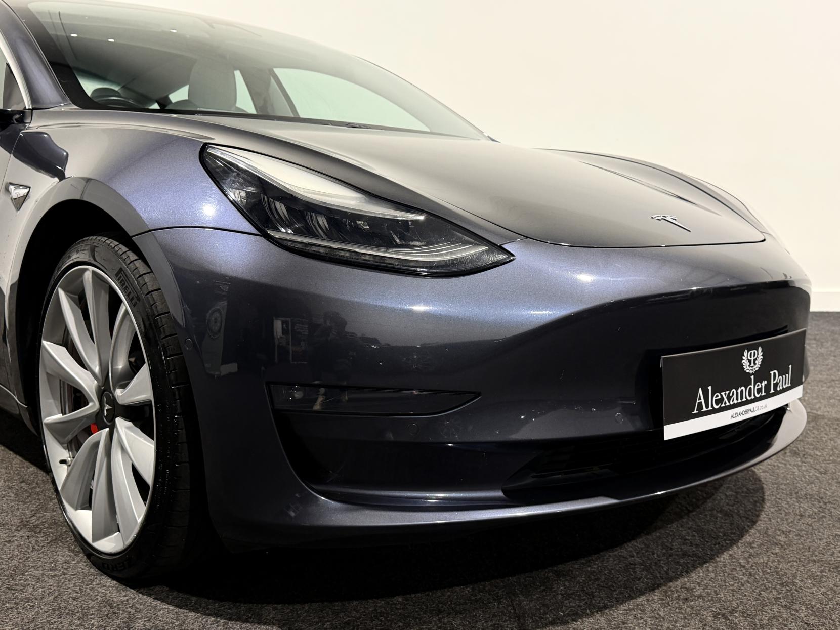 Tesla Model 3 (Dual Motor) Performance Saloon 4dr Electric Auto 4WDE (Performance Upgrade) (449 bhp)