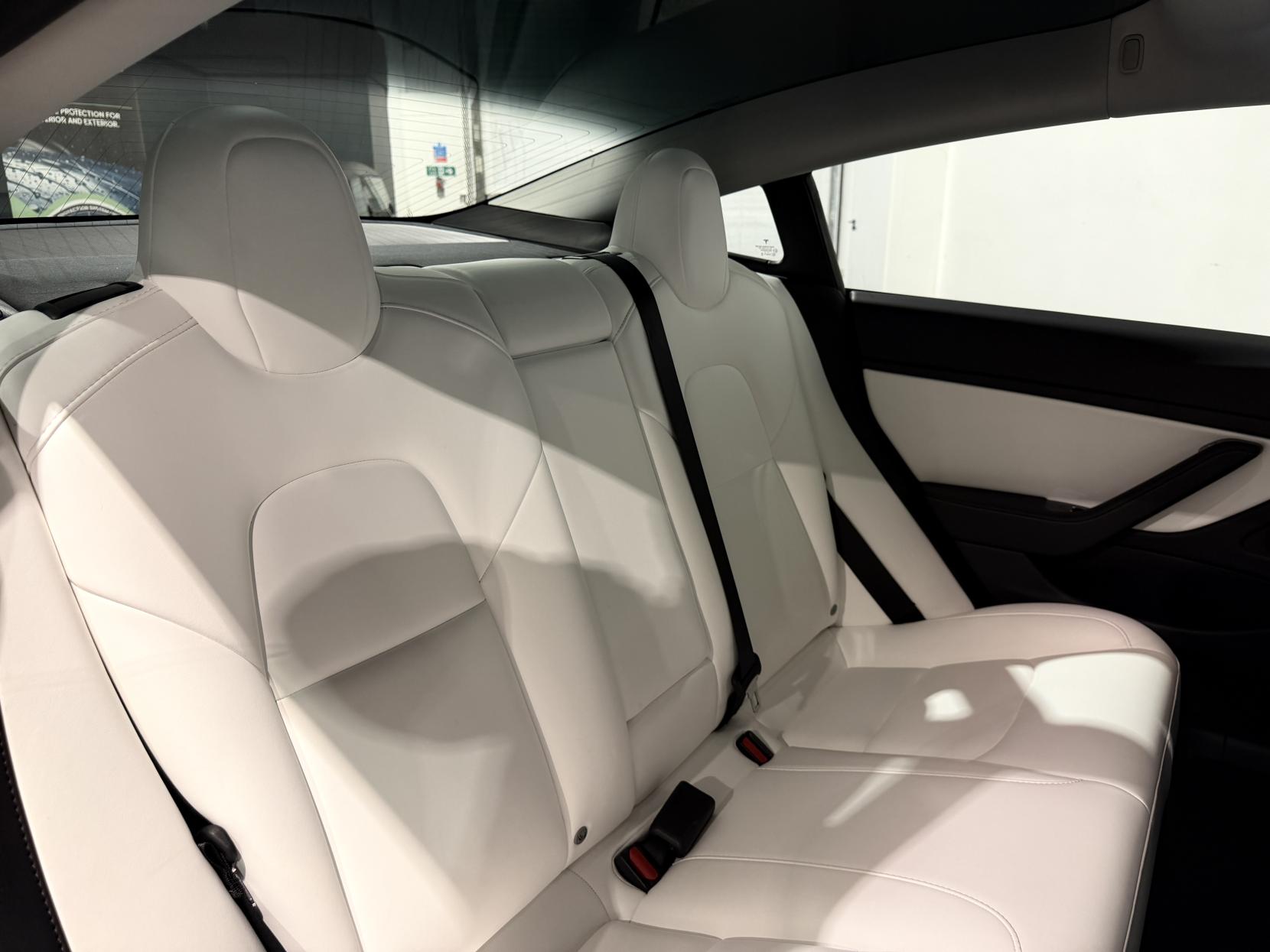 Tesla Model 3 (Dual Motor) Performance Saloon 4dr Electric Auto 4WDE (Performance Upgrade) (449 bhp)