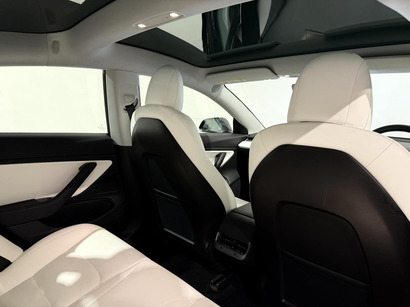 Tesla Model 3 (Dual Motor) Performance Saloon 4dr Electric Auto 4WDE (Performance Upgrade) (449 bhp)