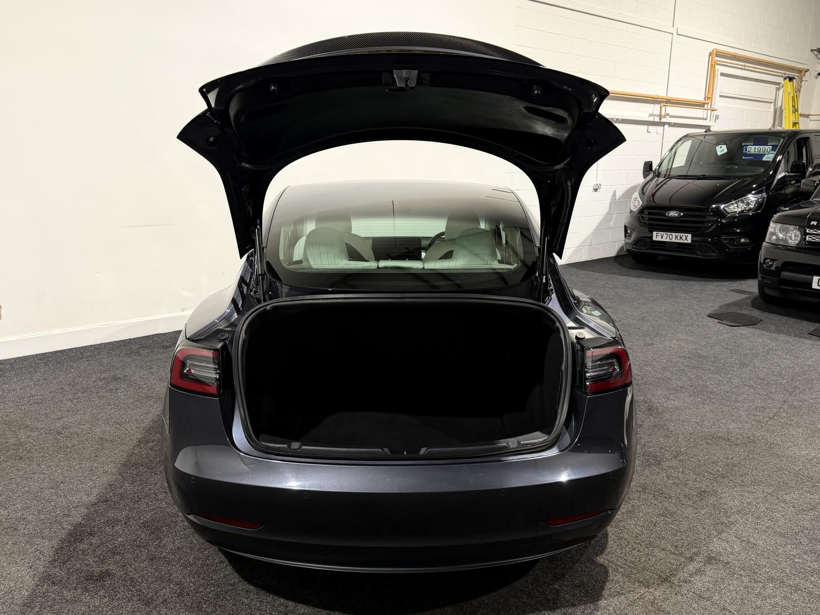 Tesla Model 3 (Dual Motor) Performance Saloon 4dr Electric Auto 4WDE (Performance Upgrade) (449 bhp)
