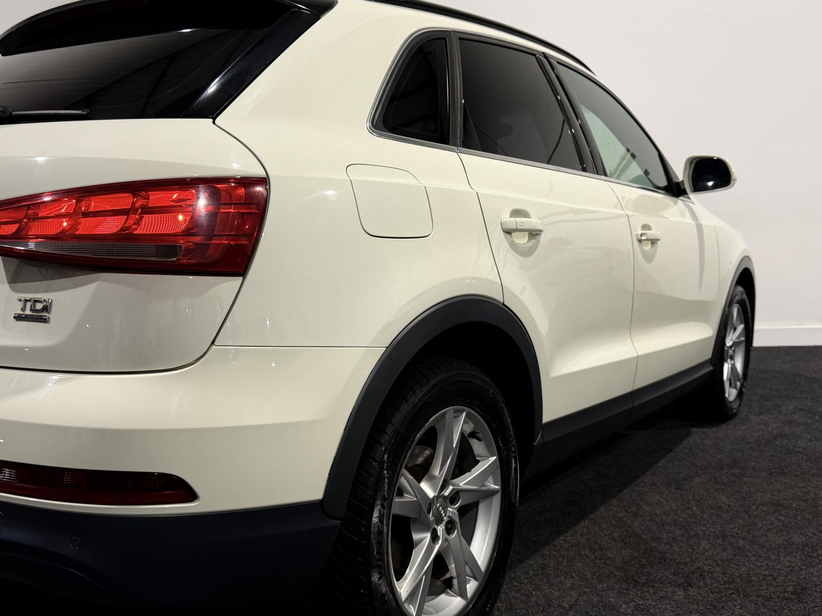 Audi Q3 2.0 TDI SE SUV 5dr Diesel S Tronic quattro Euro 5 (s/s) (177 ps)