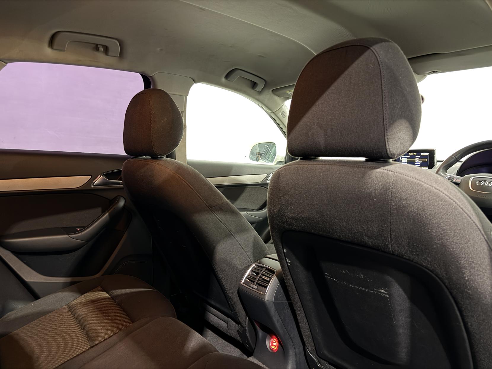 Audi Q3 2.0 TDI SE SUV 5dr Diesel S Tronic quattro Euro 5 (s/s) (177 ps)