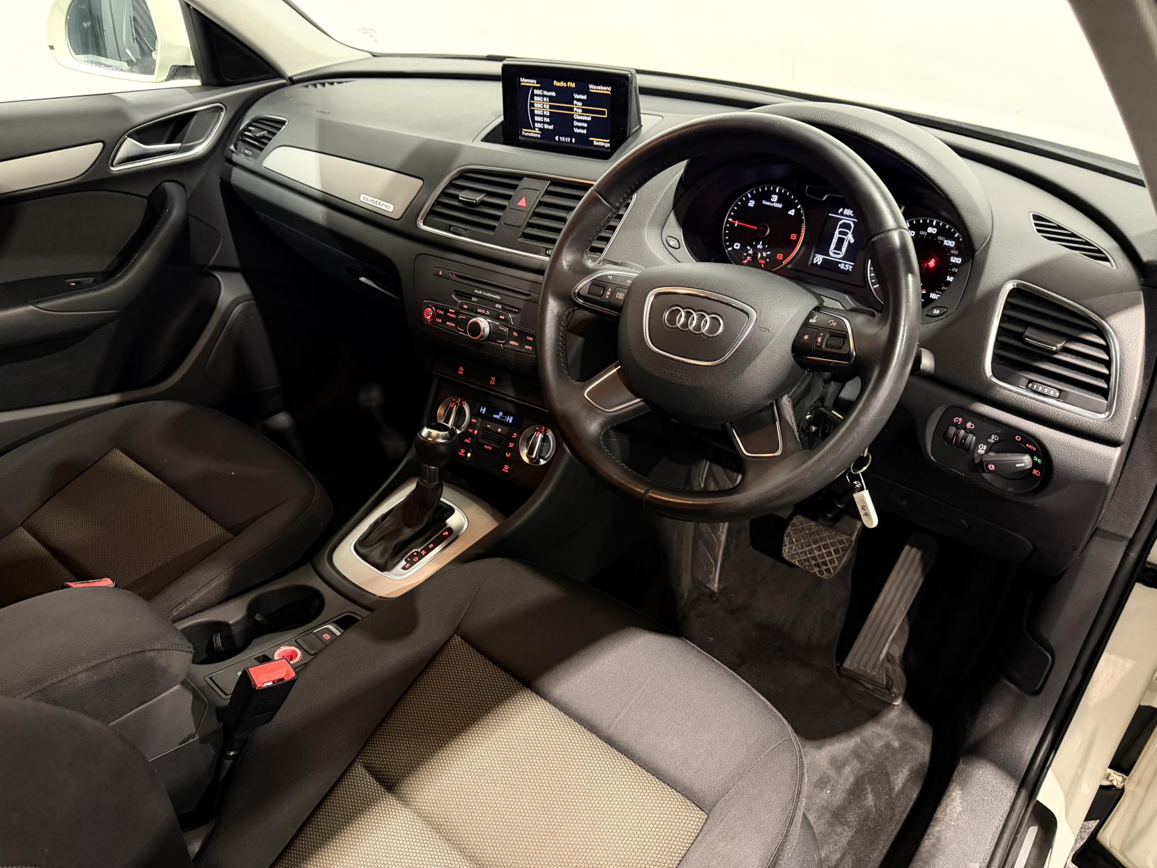 Audi Q3 2.0 TDI SE SUV 5dr Diesel S Tronic quattro Euro 5 (s/s) (177 ps)