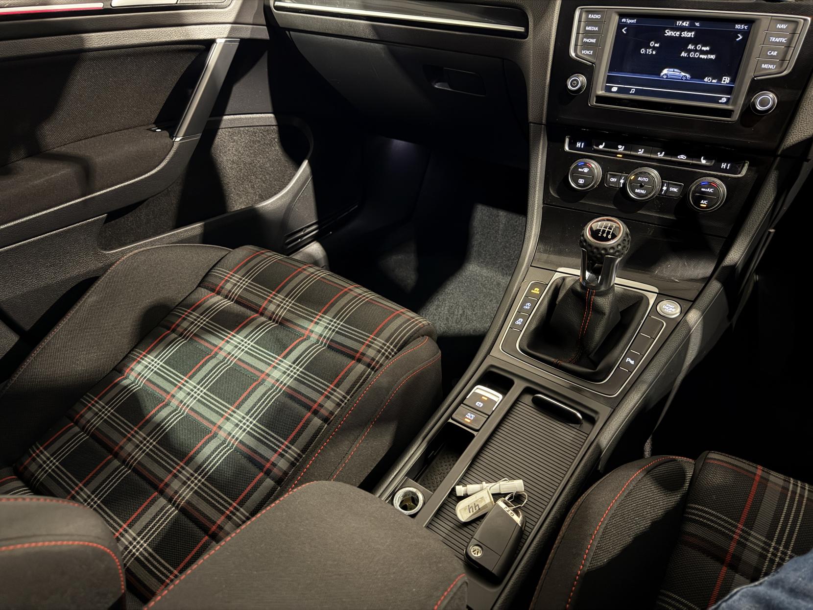 Volkswagen Golf 2.0 TSI BlueMotion Tech GTI Hatchback 5dr Petrol Manual Euro 6 (s/s) (220 ps)