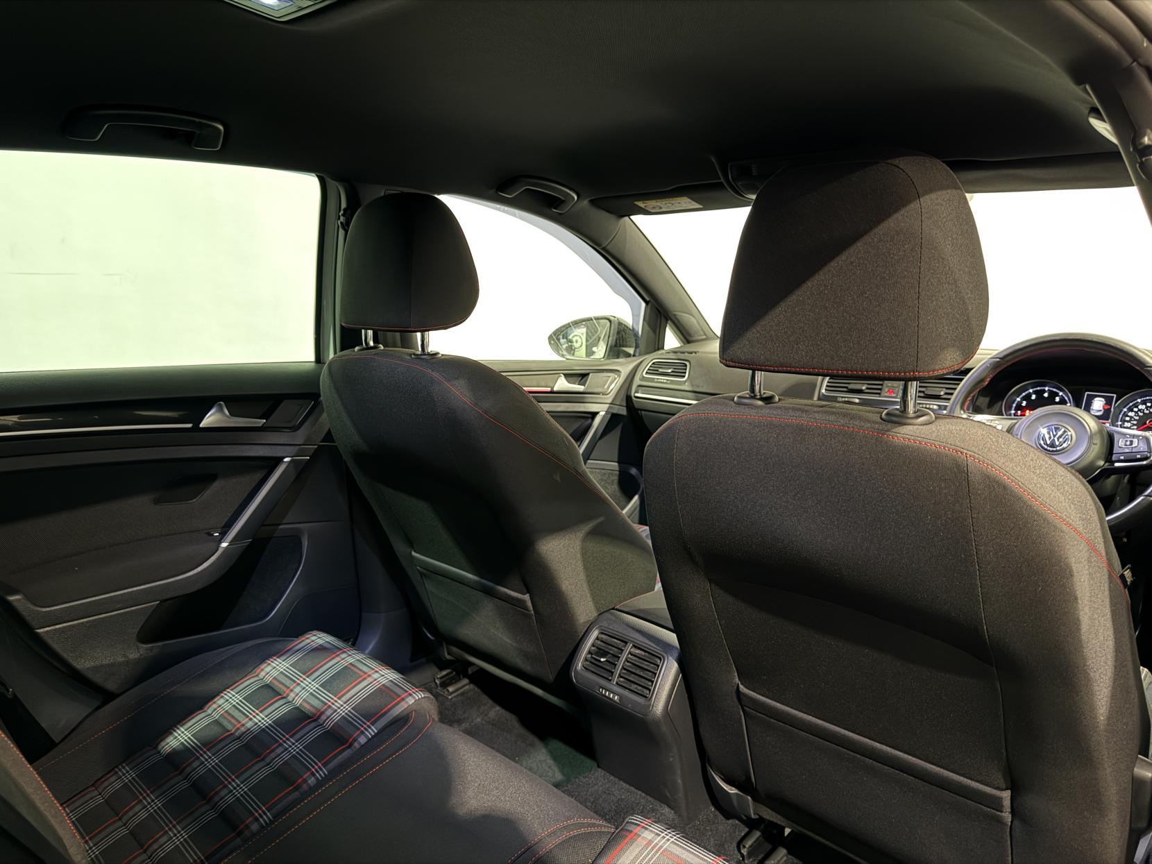 Volkswagen Golf 2.0 TSI BlueMotion Tech GTI Hatchback 5dr Petrol Manual Euro 6 (s/s) (220 ps)