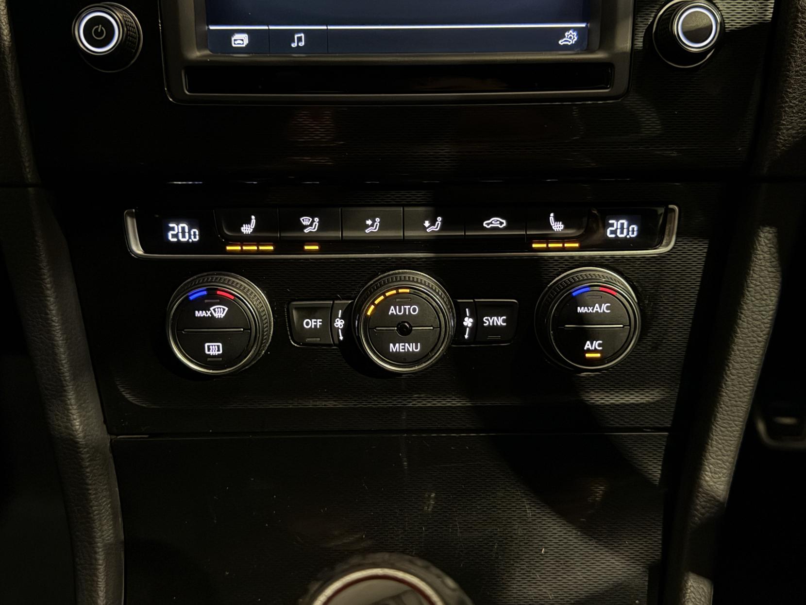 Volkswagen Golf 2.0 TSI BlueMotion Tech GTI Hatchback 5dr Petrol Manual Euro 6 (s/s) (220 ps)