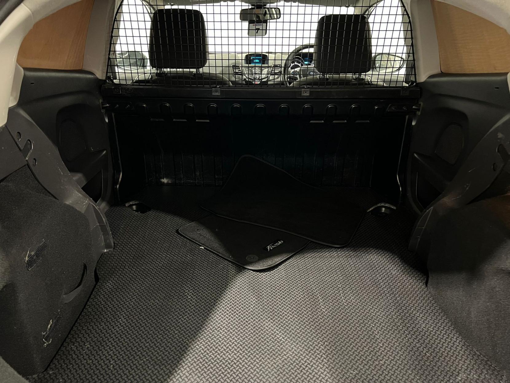 Ford Fiesta Van 1.6 TDCi Sport Panel Van 3dr Diesel Manual (110 g/km, 94 bhp)
