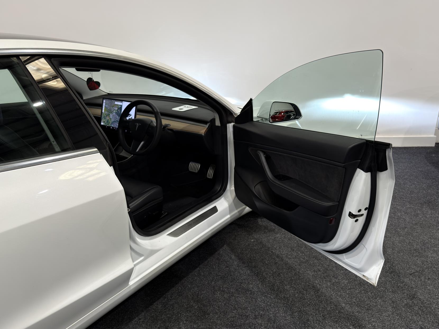 Tesla Model 3 (Dual Motor) Performance Saloon 4dr Electric Auto 4WDE (Performance Upgrade) (449 bhp)