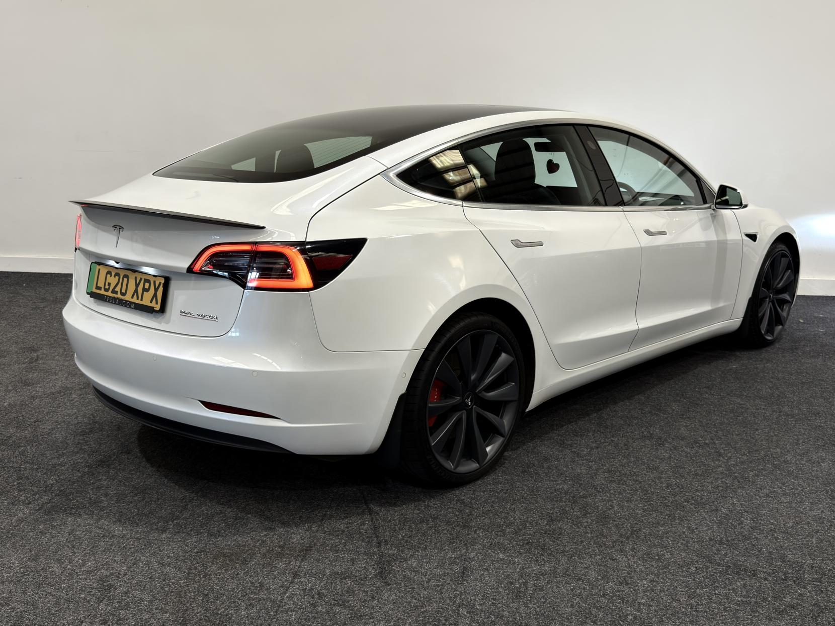 Tesla Model 3 (Dual Motor) Performance Saloon 4dr Electric Auto 4WDE (Performance Upgrade) (449 bhp)