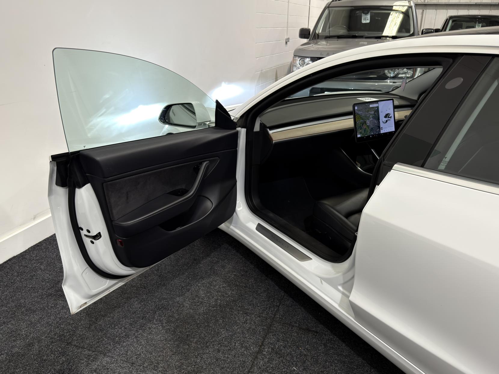Tesla Model 3 (Dual Motor) Performance Saloon 4dr Electric Auto 4WDE (Performance Upgrade) (449 bhp)