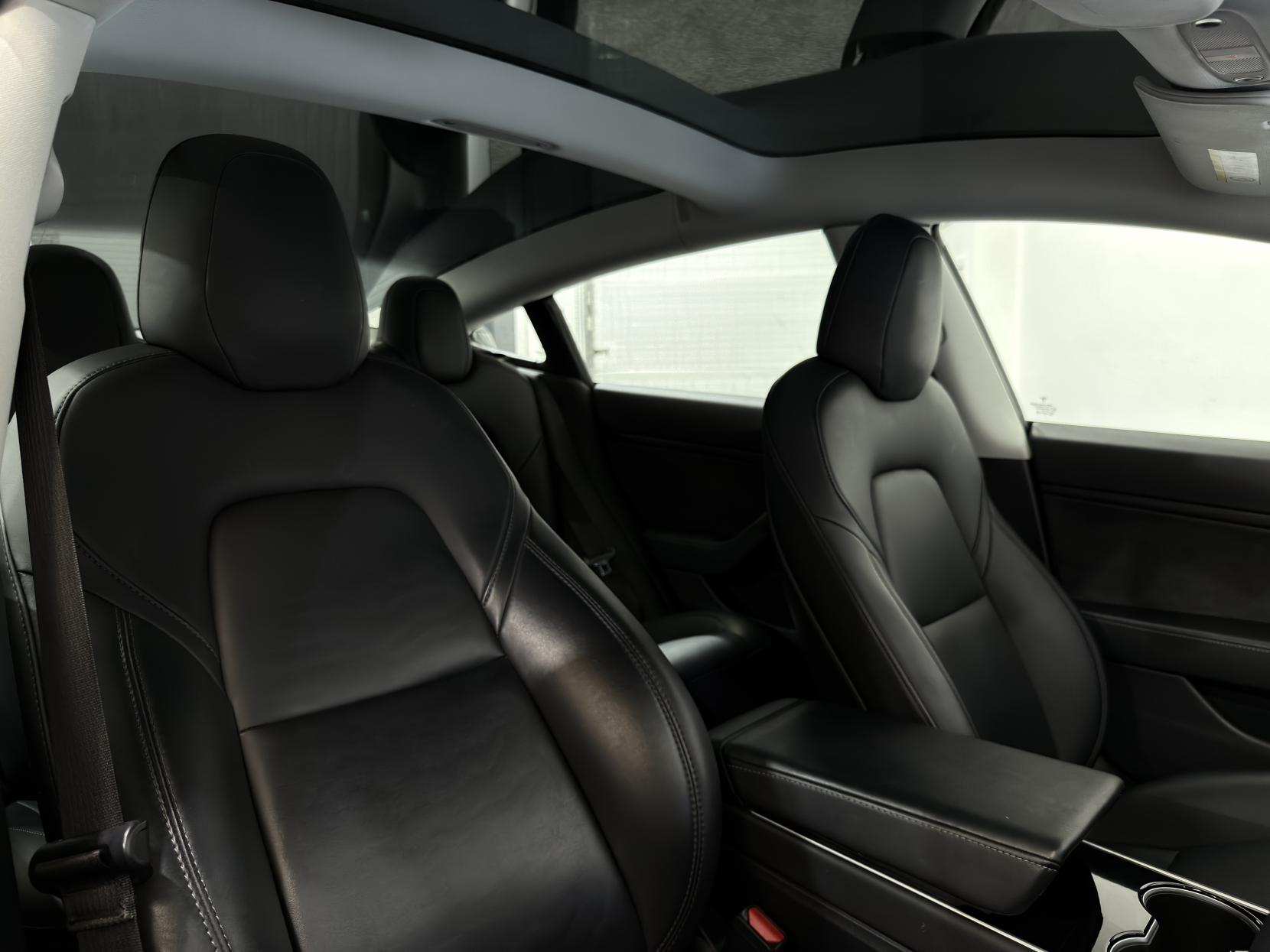 Tesla Model 3 (Dual Motor) Performance Saloon 4dr Electric Auto 4WDE (Performance Upgrade) (449 bhp)