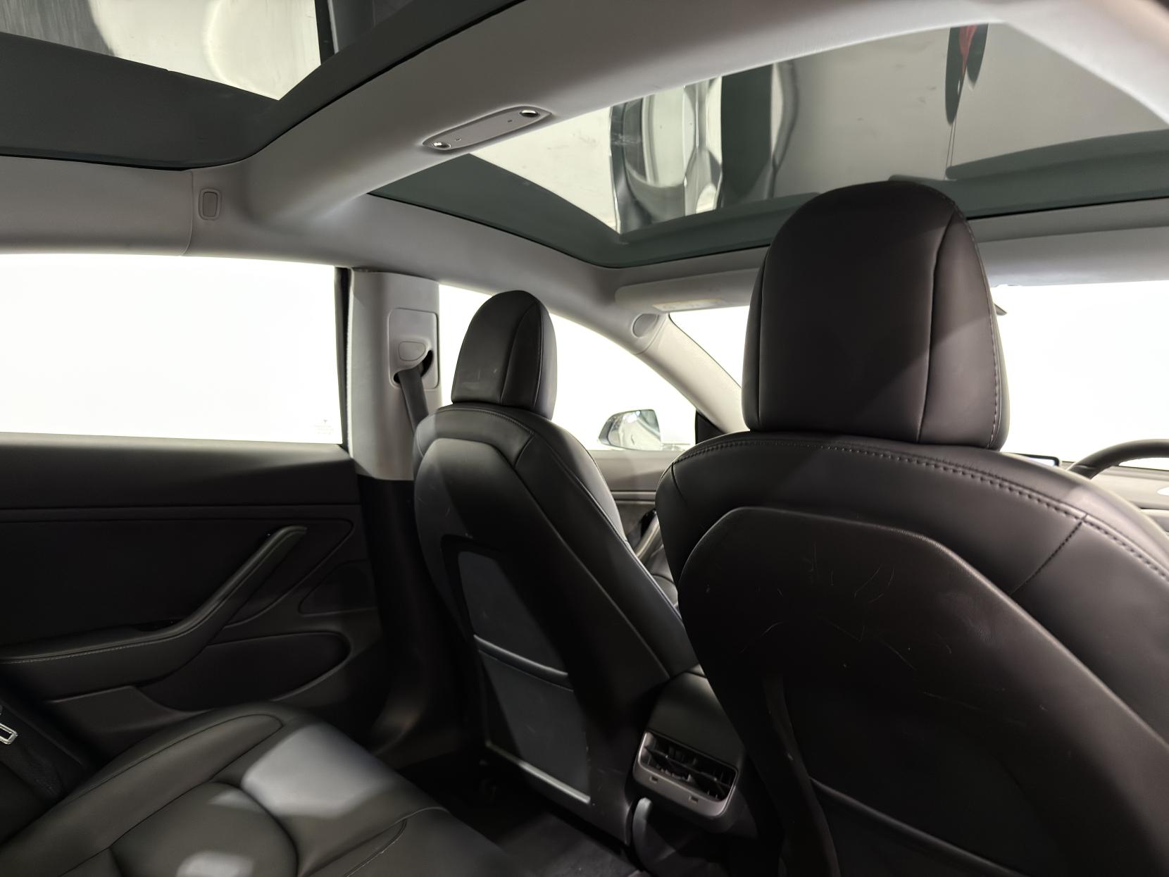 Tesla Model 3 (Dual Motor) Performance Saloon 4dr Electric Auto 4WDE (Performance Upgrade) (449 bhp)