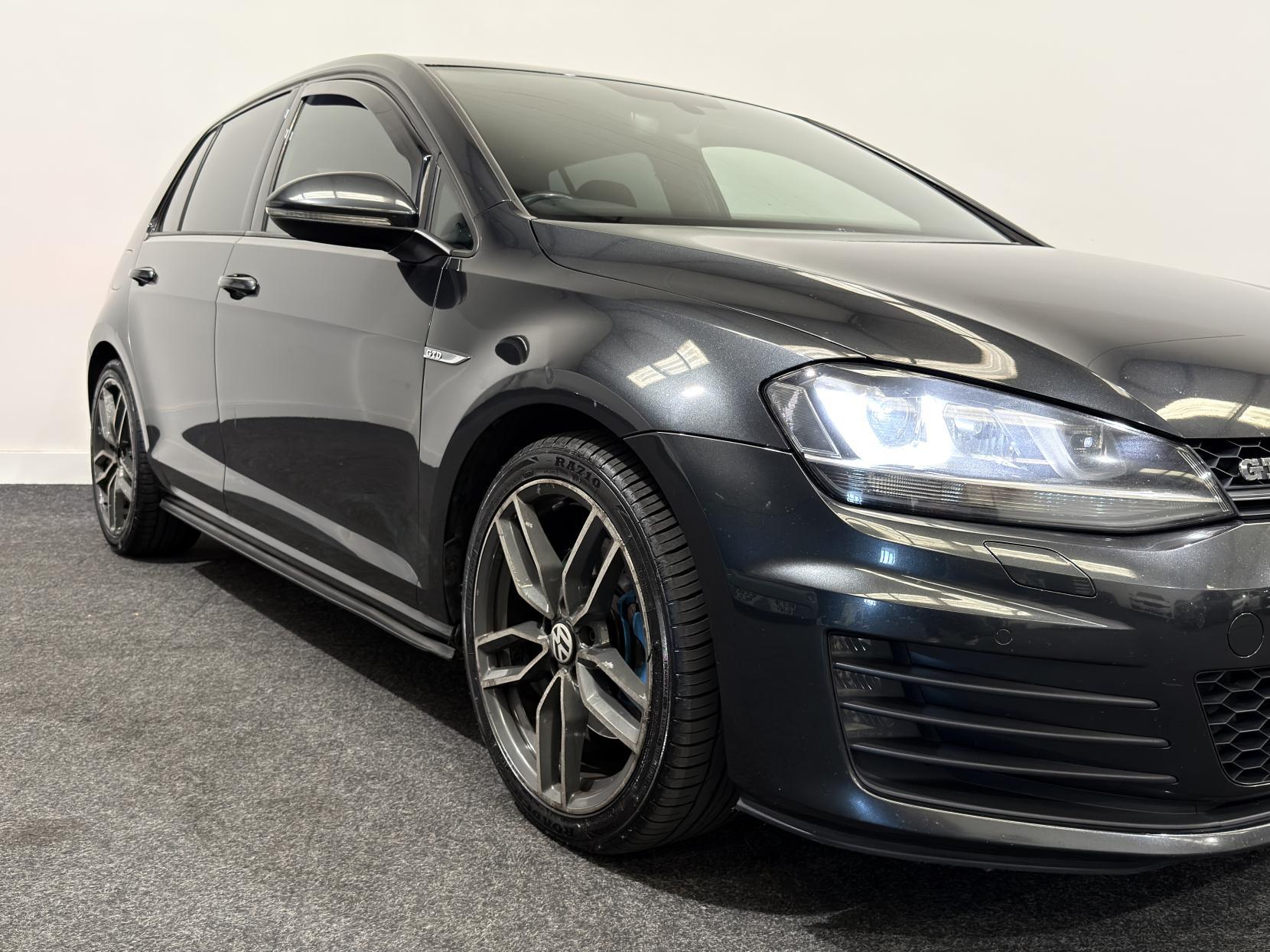 Volkswagen Golf 2.0 TDI BlueMotion Tech GTD Hatchback 5dr Diesel Manual Euro 6 (s/s) (184 ps)
