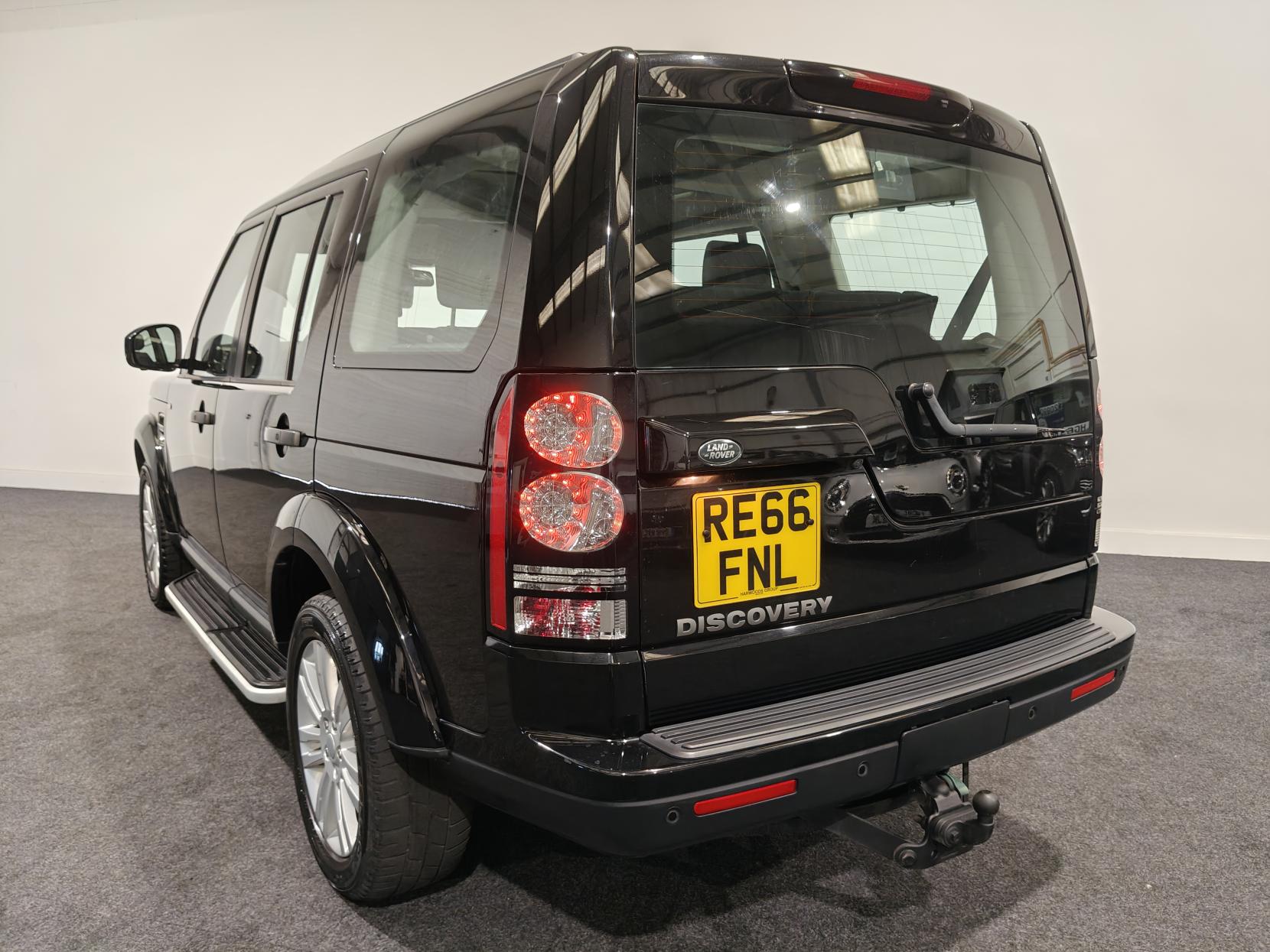 Land Rover Discovery 4 3.0 SD V6 Graphite SUV 5dr Diesel Auto 4WD Euro 6 (s/s) (256 bhp)