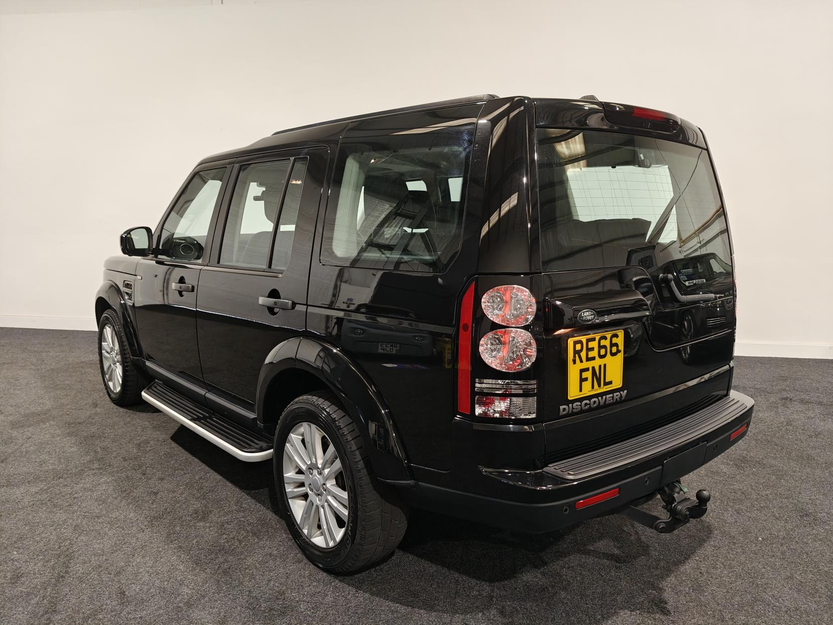 Land Rover Discovery 4 3.0 SD V6 Graphite SUV 5dr Diesel Auto 4WD Euro 6 (s/s) (256 bhp)