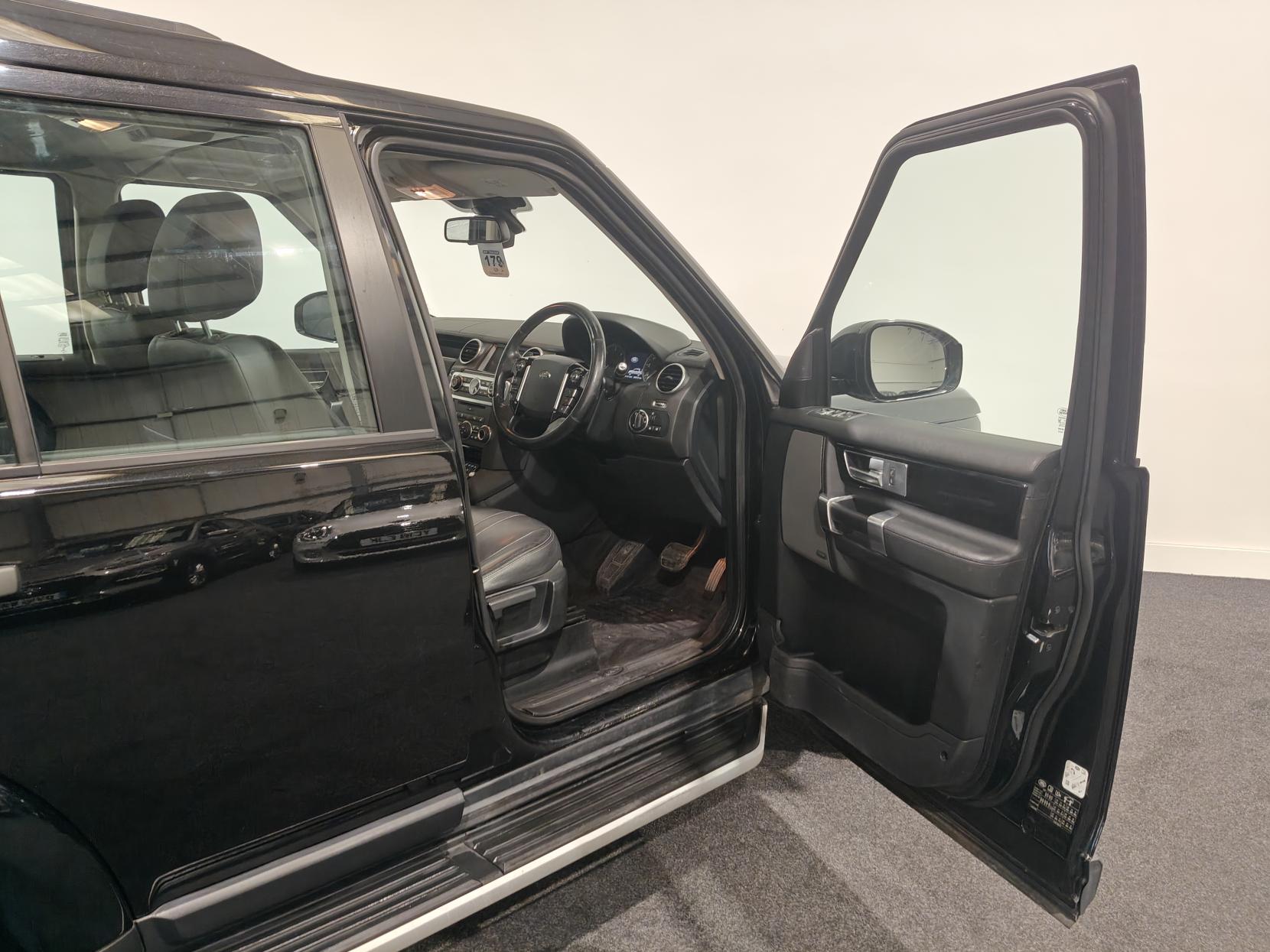 Land Rover Discovery 4 3.0 SD V6 Graphite SUV 5dr Diesel Auto 4WD Euro 6 (s/s) (256 bhp)