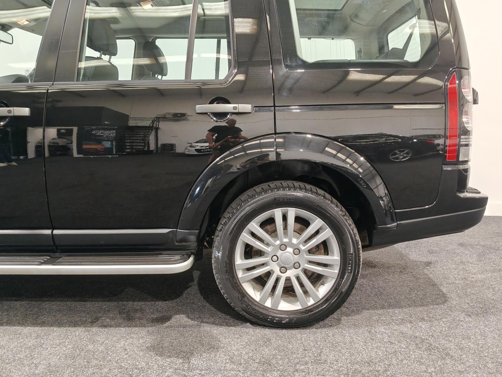 Land Rover Discovery 4 3.0 SD V6 Graphite SUV 5dr Diesel Auto 4WD Euro 6 (s/s) (256 bhp)