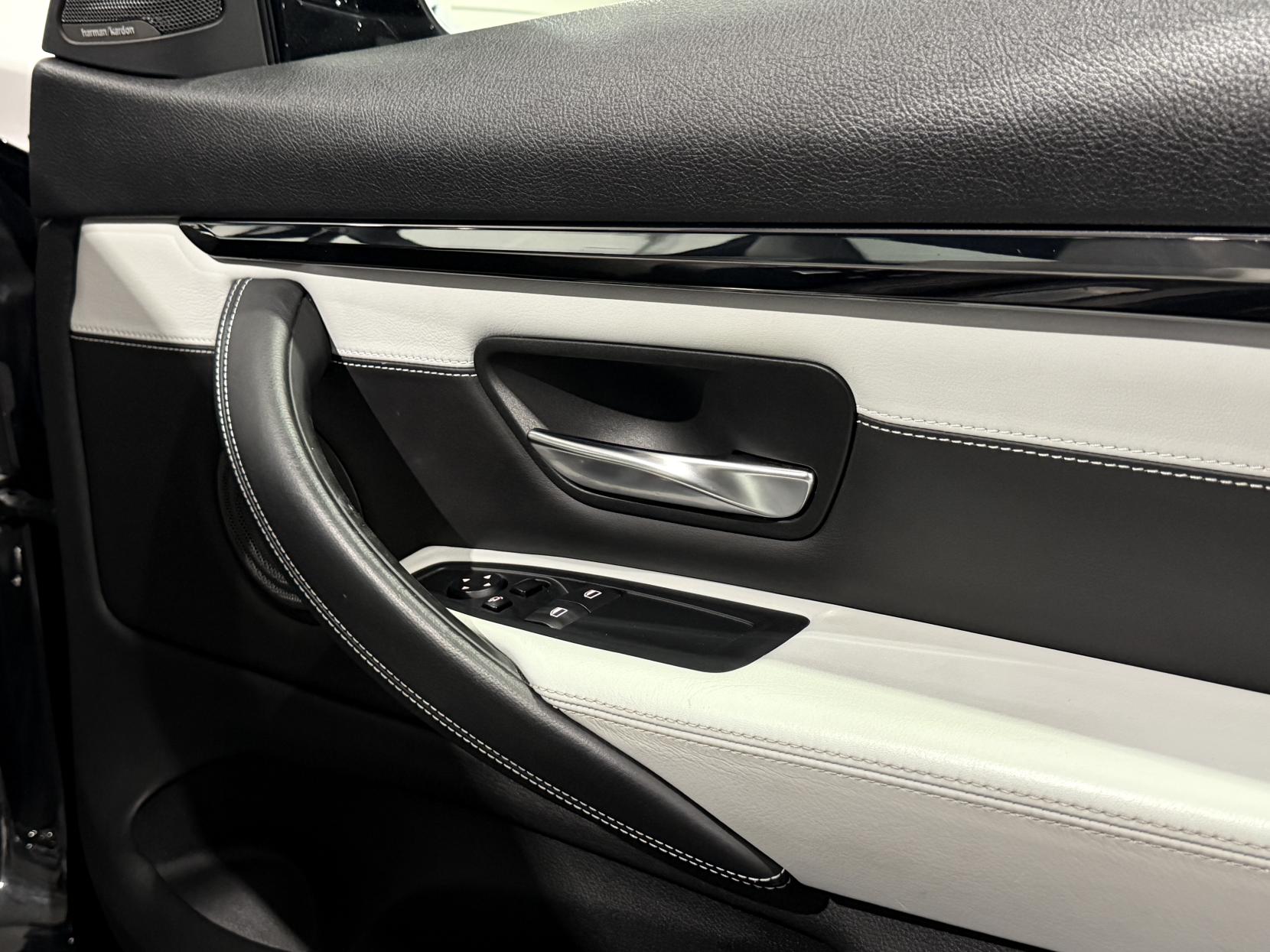 BMW M4 3.0 BiTurbo Coupe 2dr Petrol DCT Euro 6 (s/s) (431 ps)